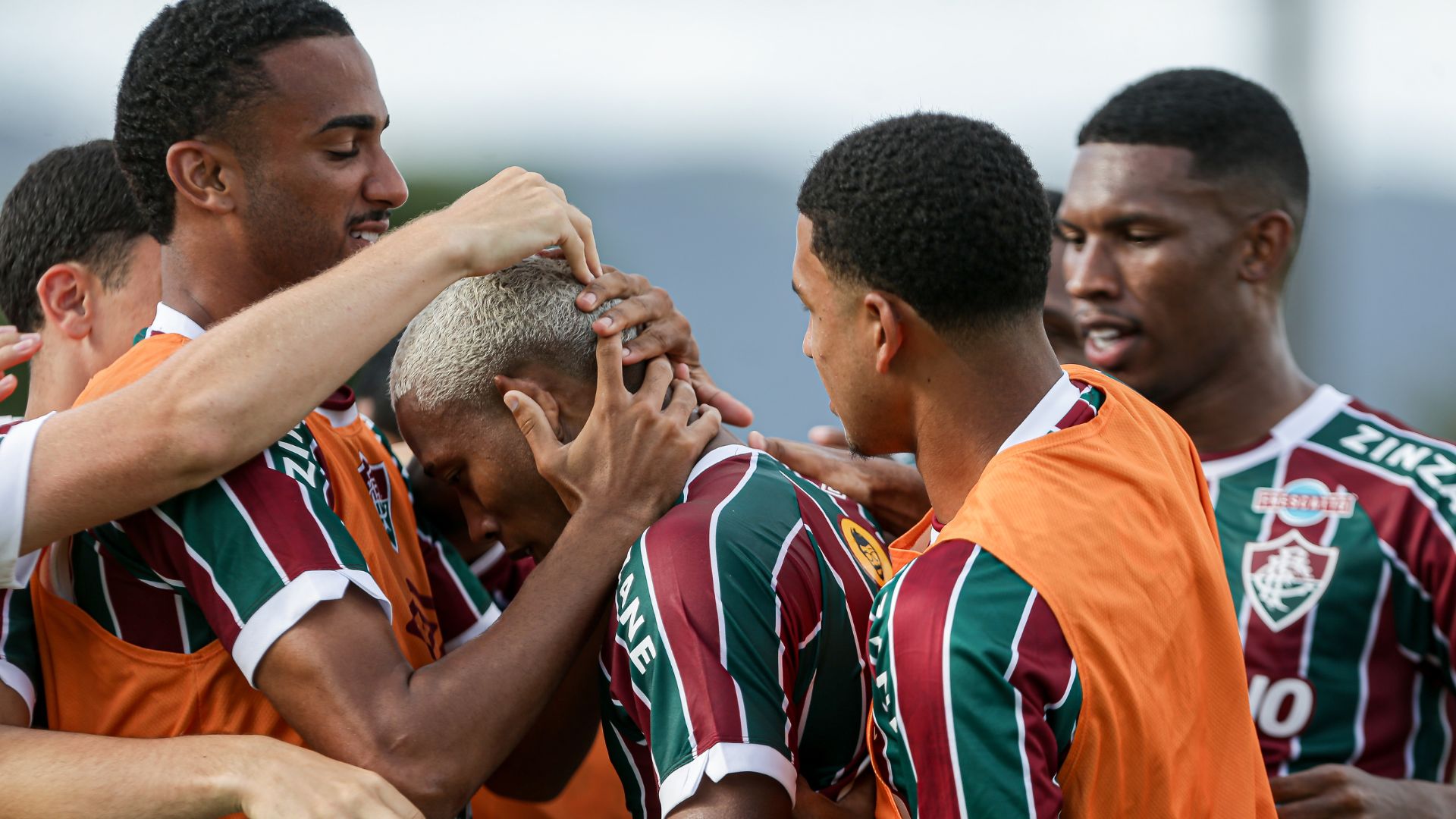 Comemoração do gol de Isaac, jovem atacante do Fluminense (Crédito: Lucas Merçon / Fluminense)