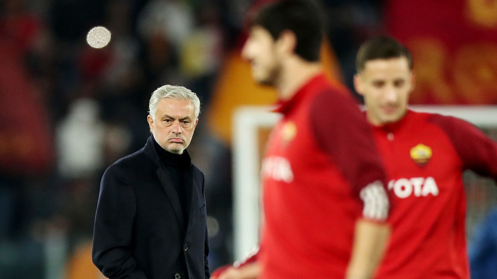 José Mourinho enquanto estava comandando a Roma (Crédito: Getty Images)