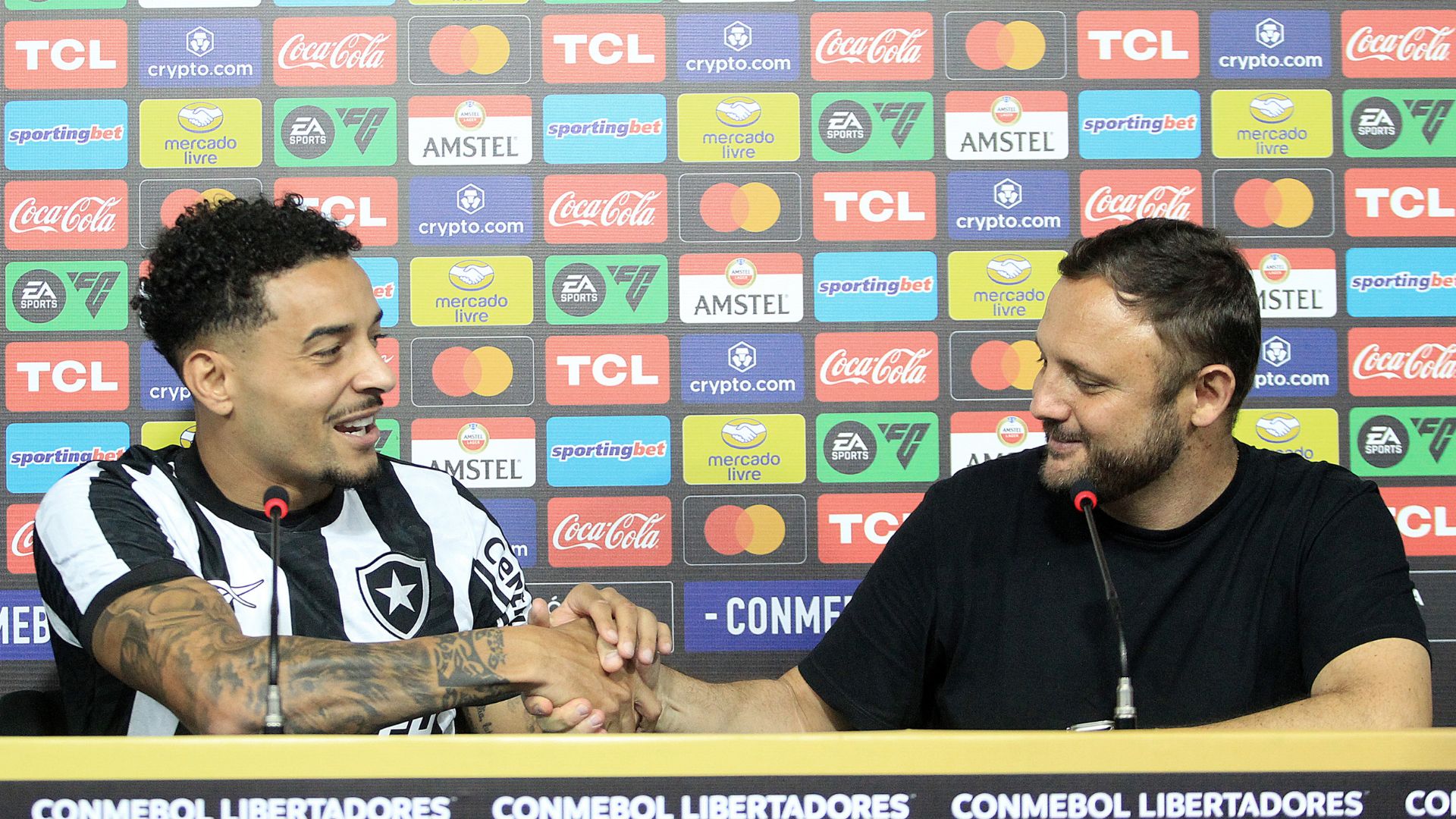 Apresentação de Gregore no Botafogo (Crédito: Vitor Silva / Botafogo)