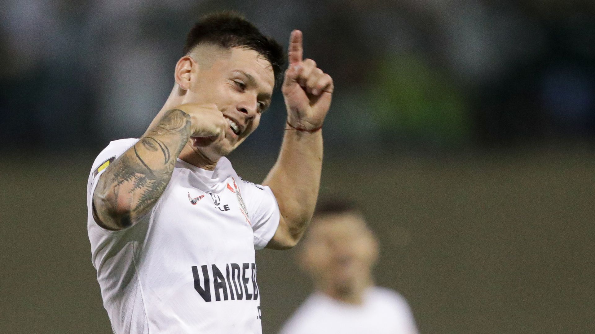 Rodrigo Garro comemorando gol de falta contra o Palmeiras (Crédito: Rodrigo Coca / Agência Corinthians)