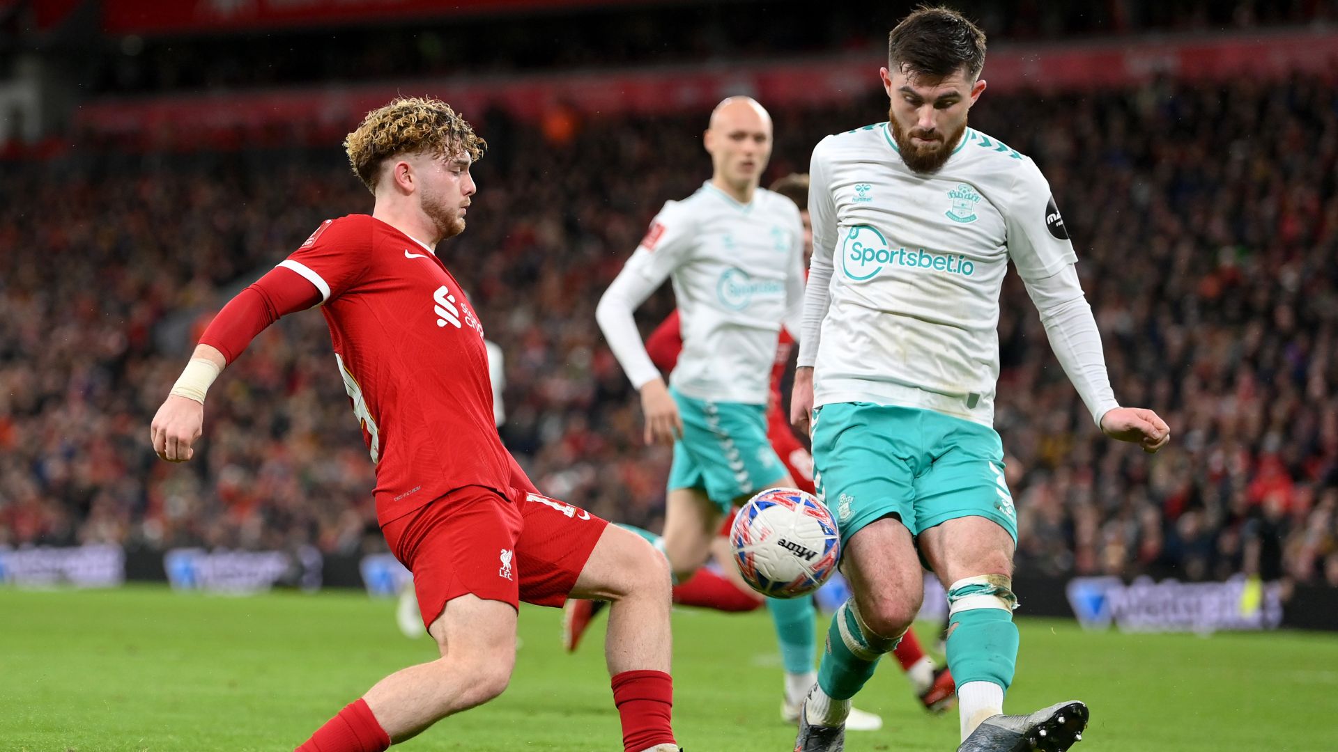 A partida foi equilibrada, mas o Liverpool se sobressaiu na segunda etapa (Crédito: Getty Images)