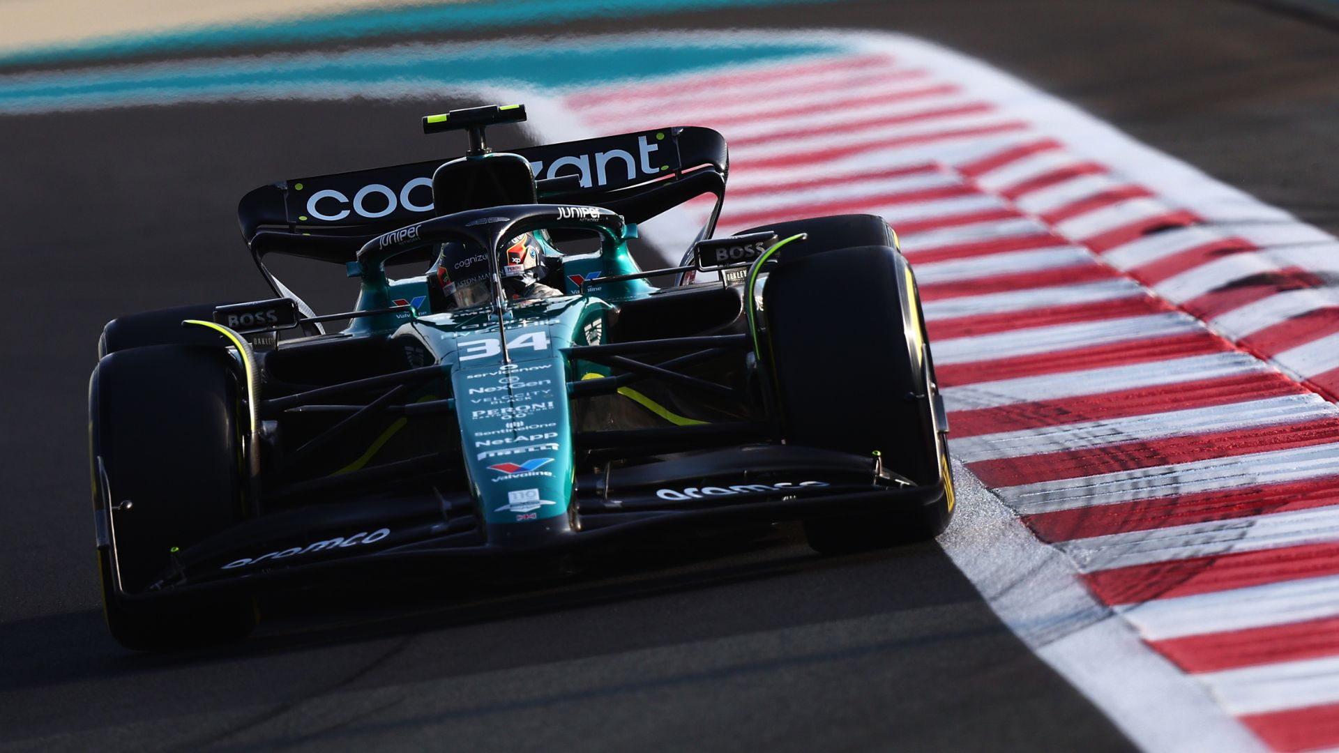Felipe Dugovich durante os testes do último GP de Abu Dhabi (Crédito: Getty Images)