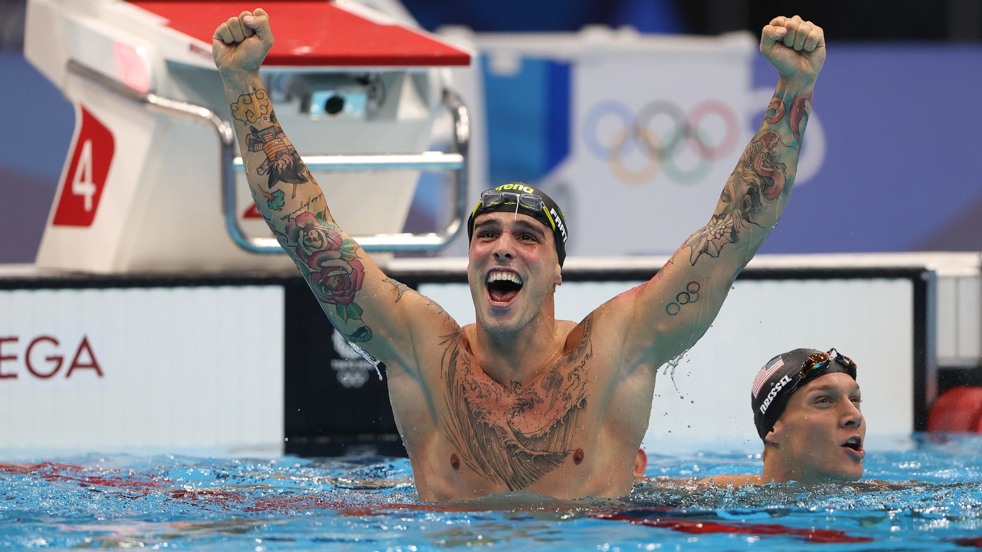 Bruno Fratus comemorando medalha de bronze na Olimpíada de Tóquio (Crédito: Getty Images)