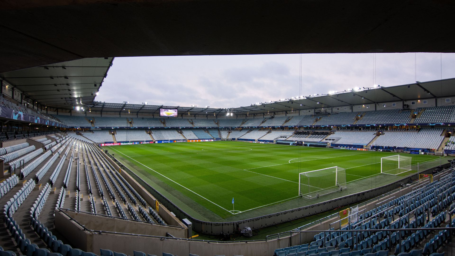 Imagem do Eleda Stadium, estádio do Malmo FF, maior campeão nacional da Suécia (Crédito: Getty Images)