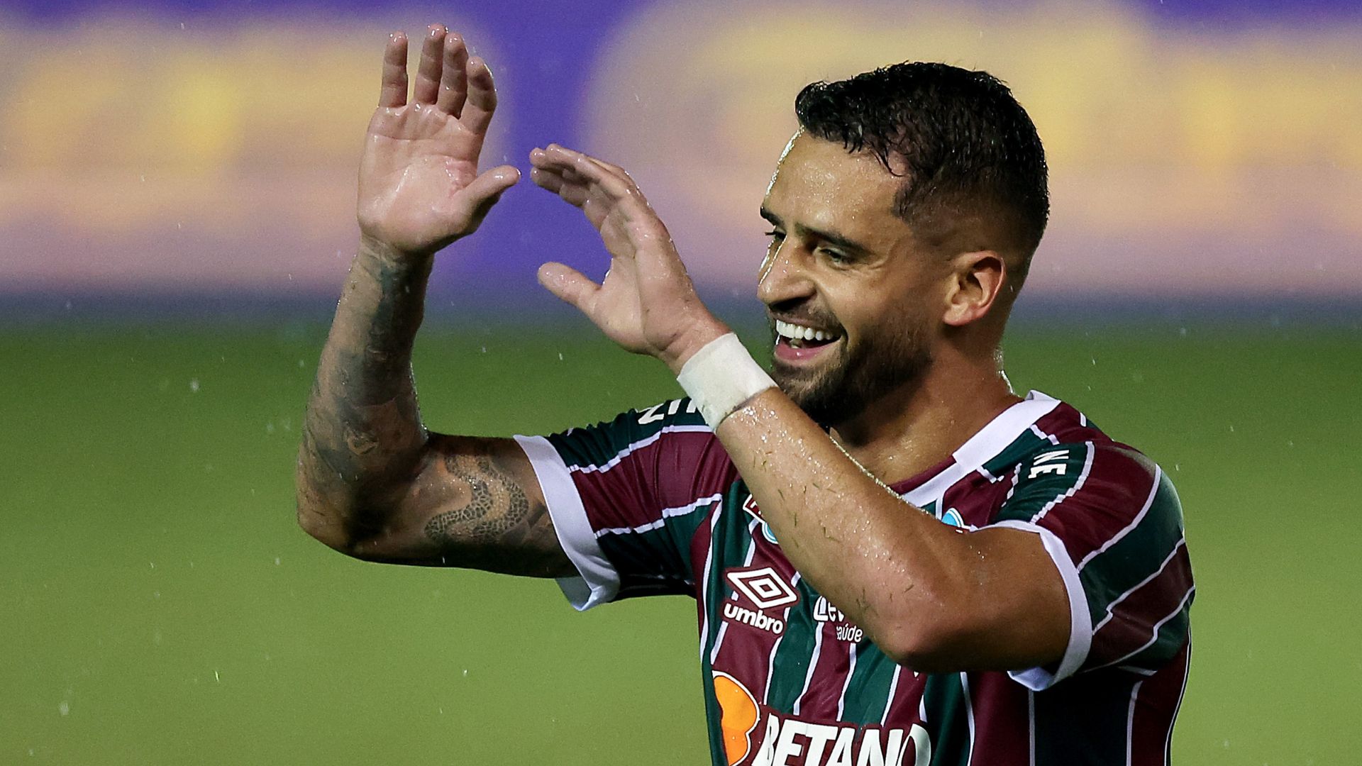 Renato Augusto comemorando gol do Fluminense, contra o Nova Iguaçu (Crédito: Getty Images)