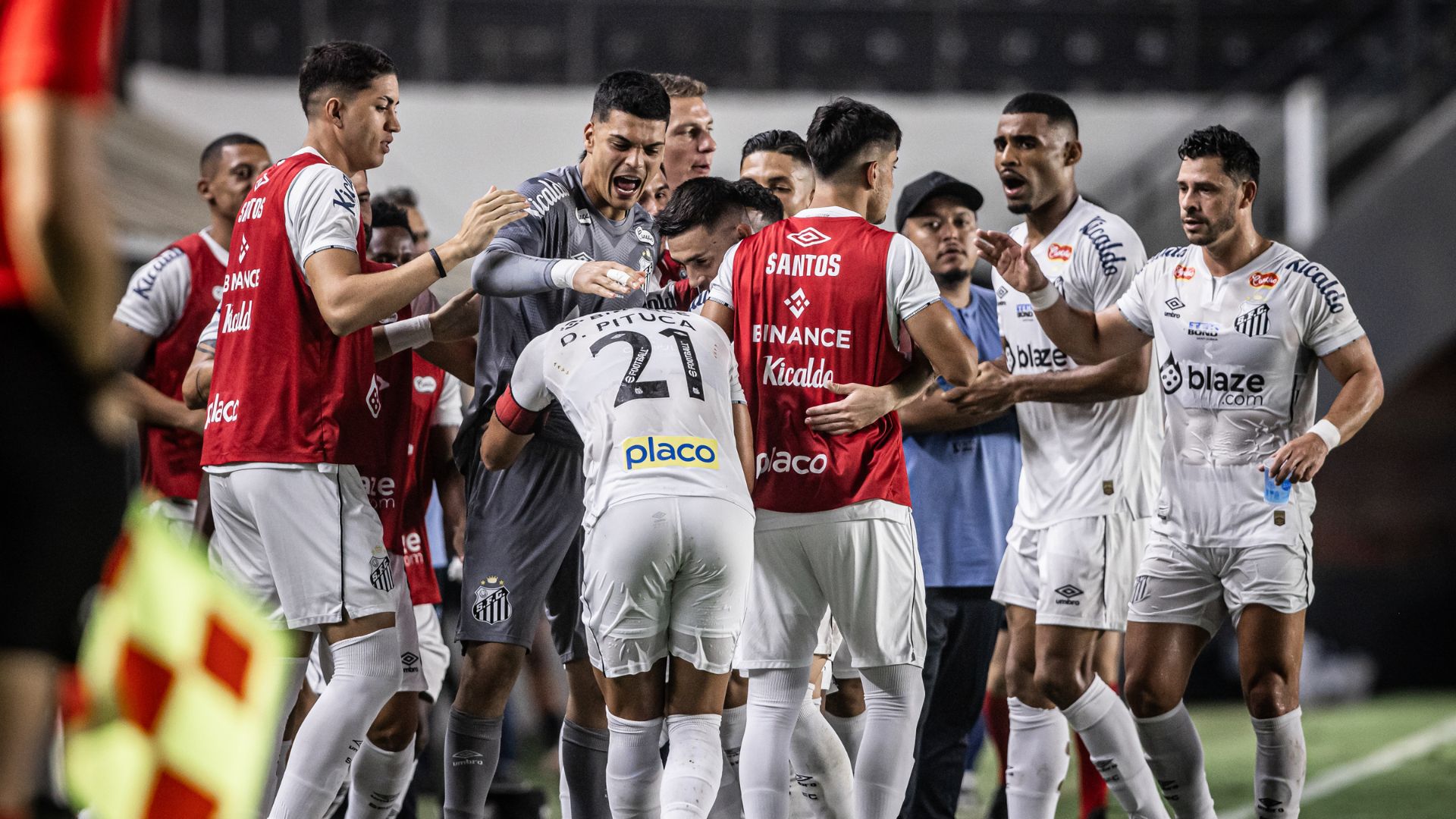 Santos goleou o Guarani pela Série B