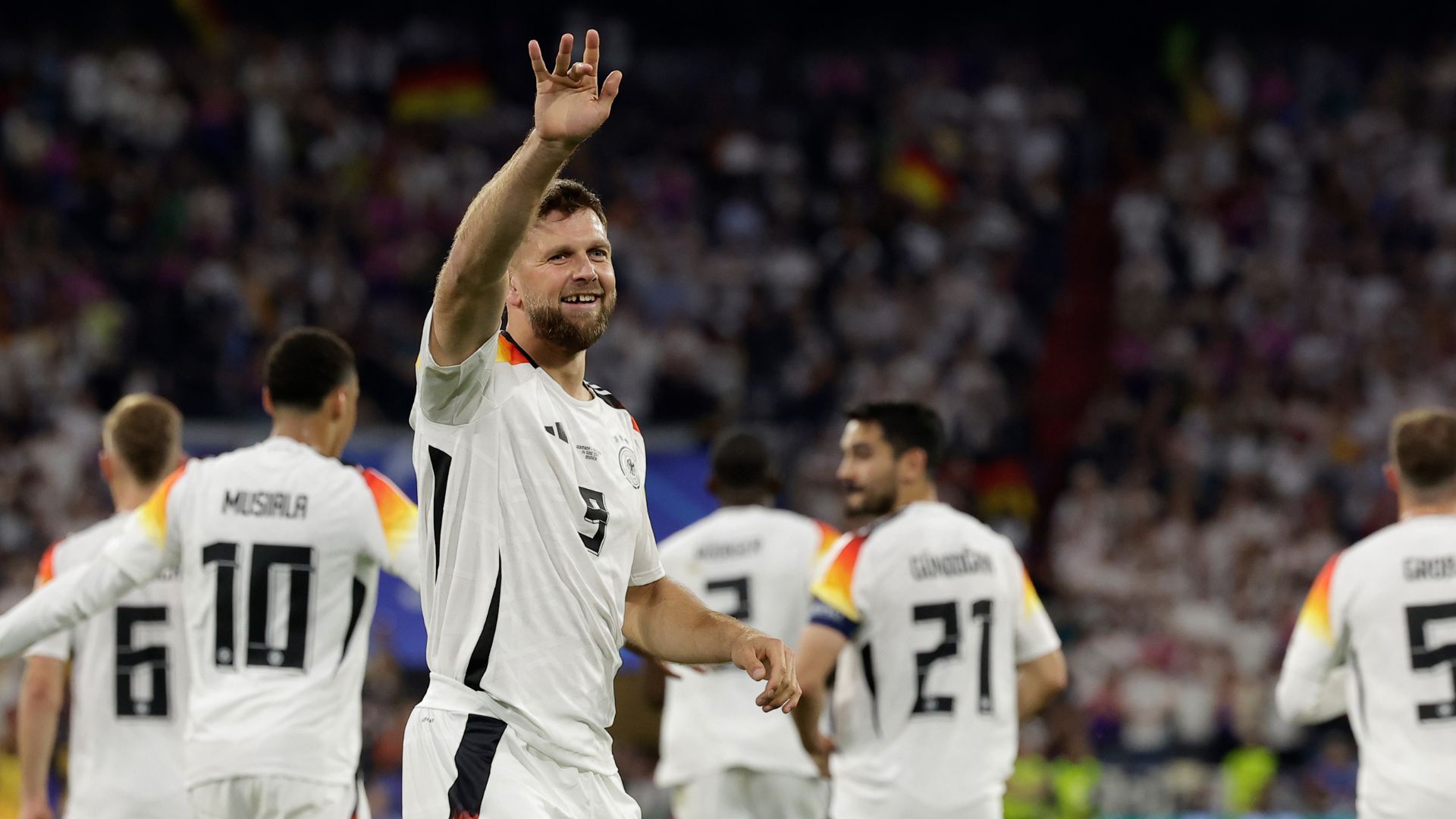 Fullkrug comemorando o quarto gol da Alemanha (Crédito: Getty Images)
