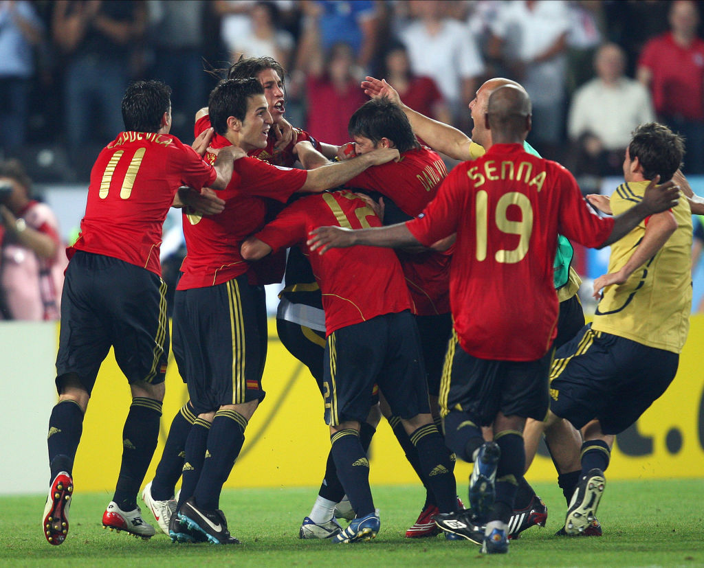 Senna comemora título da Espanha na Euro 2008