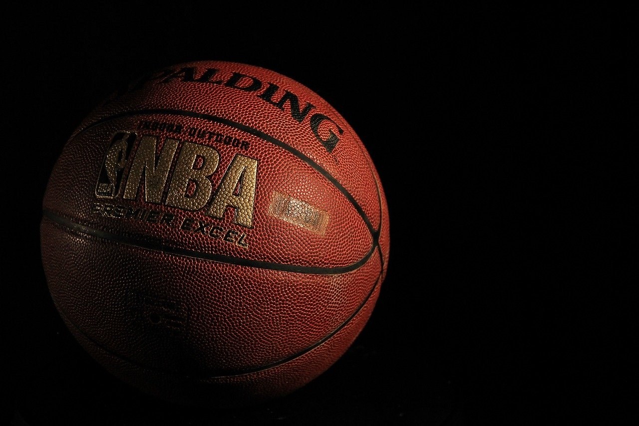 Los Angeles Lakers e Indiana Pacers farão primeira final da Copa da NBA