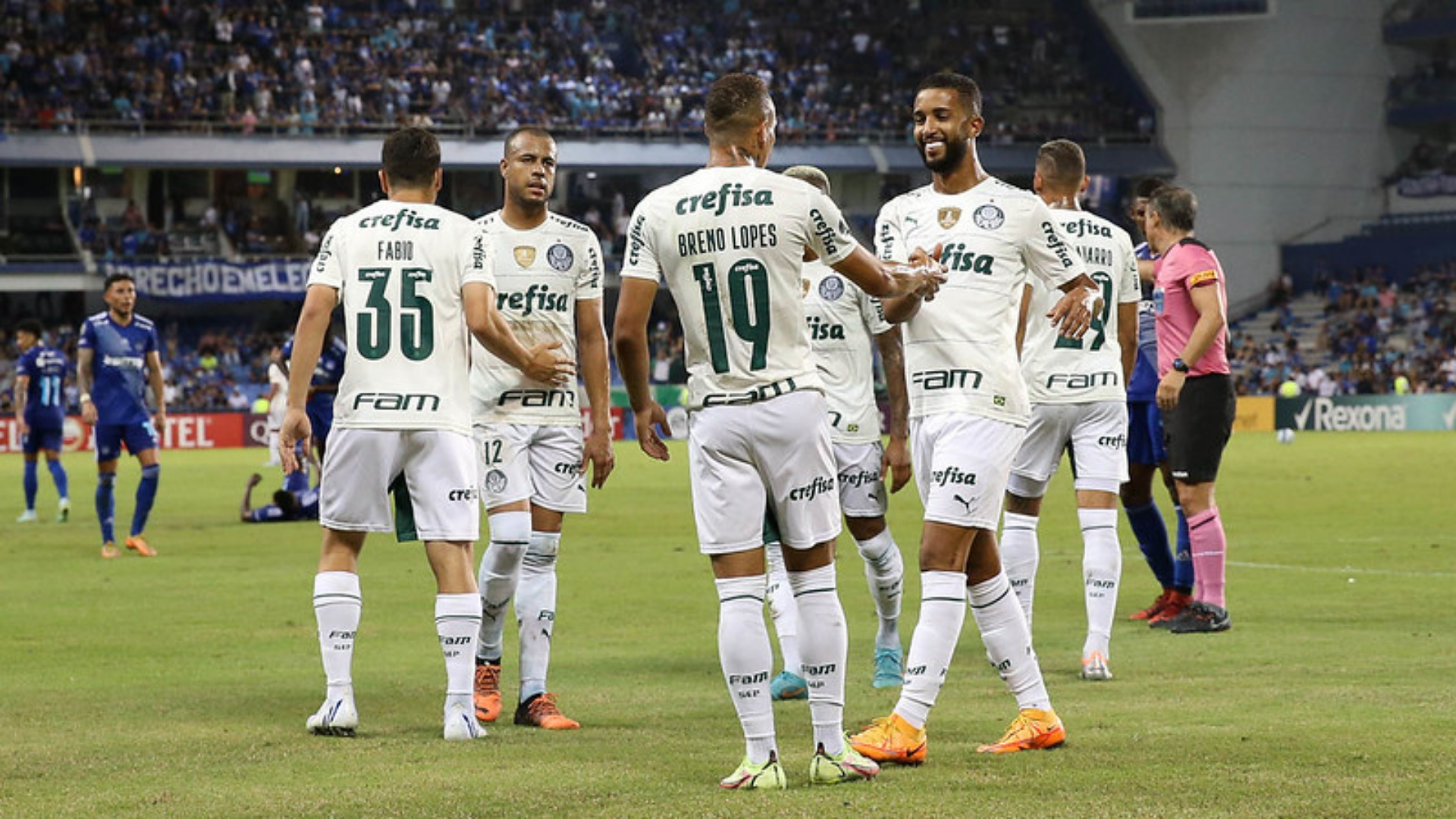 Abel Ferreira leva Palmeiras para terceira vitória na Libertadores