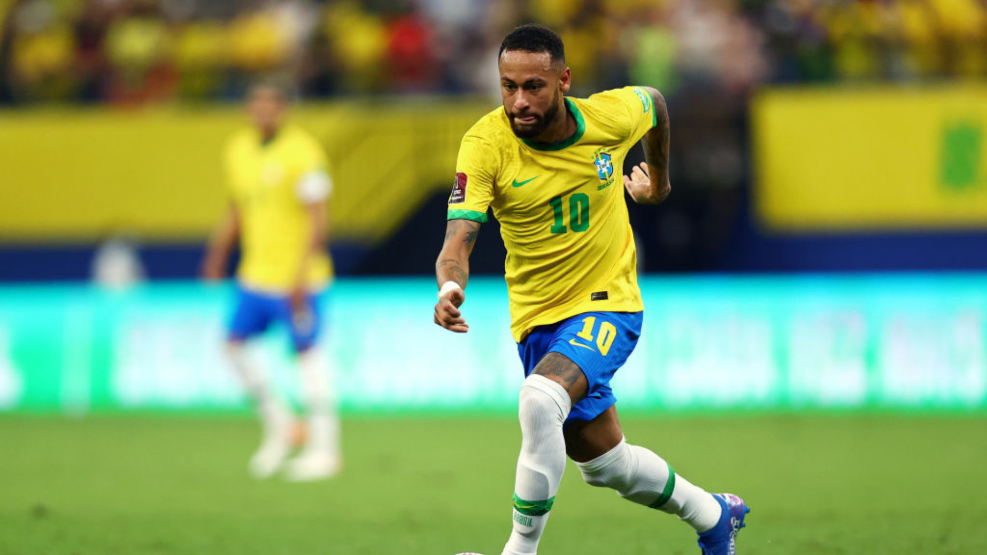 Adriano Imperador pede paciência com Neymar na seleção