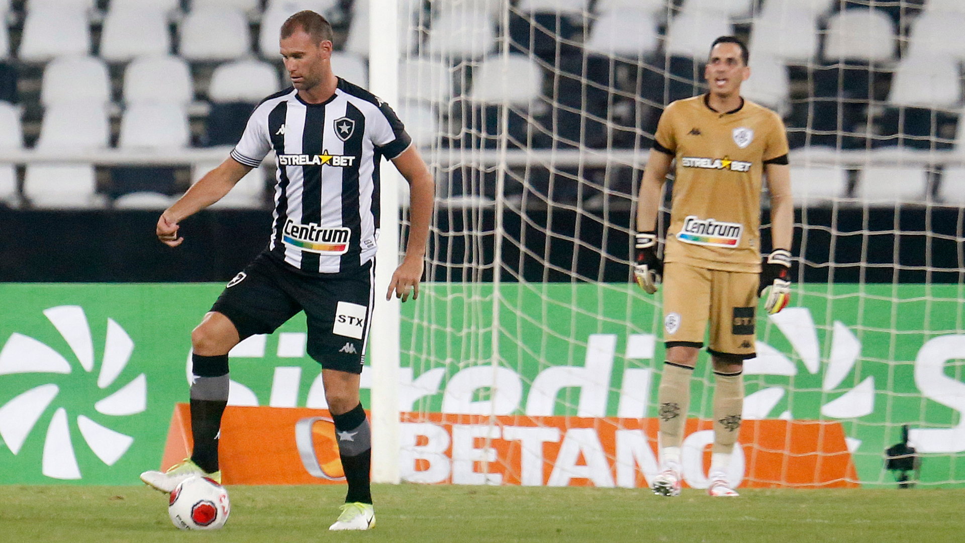 Gatito e Joel Carli reestreiam no Botafogo