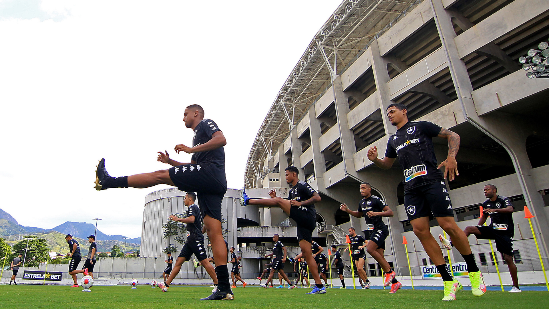 Botafogo treina para enfrentar Resende