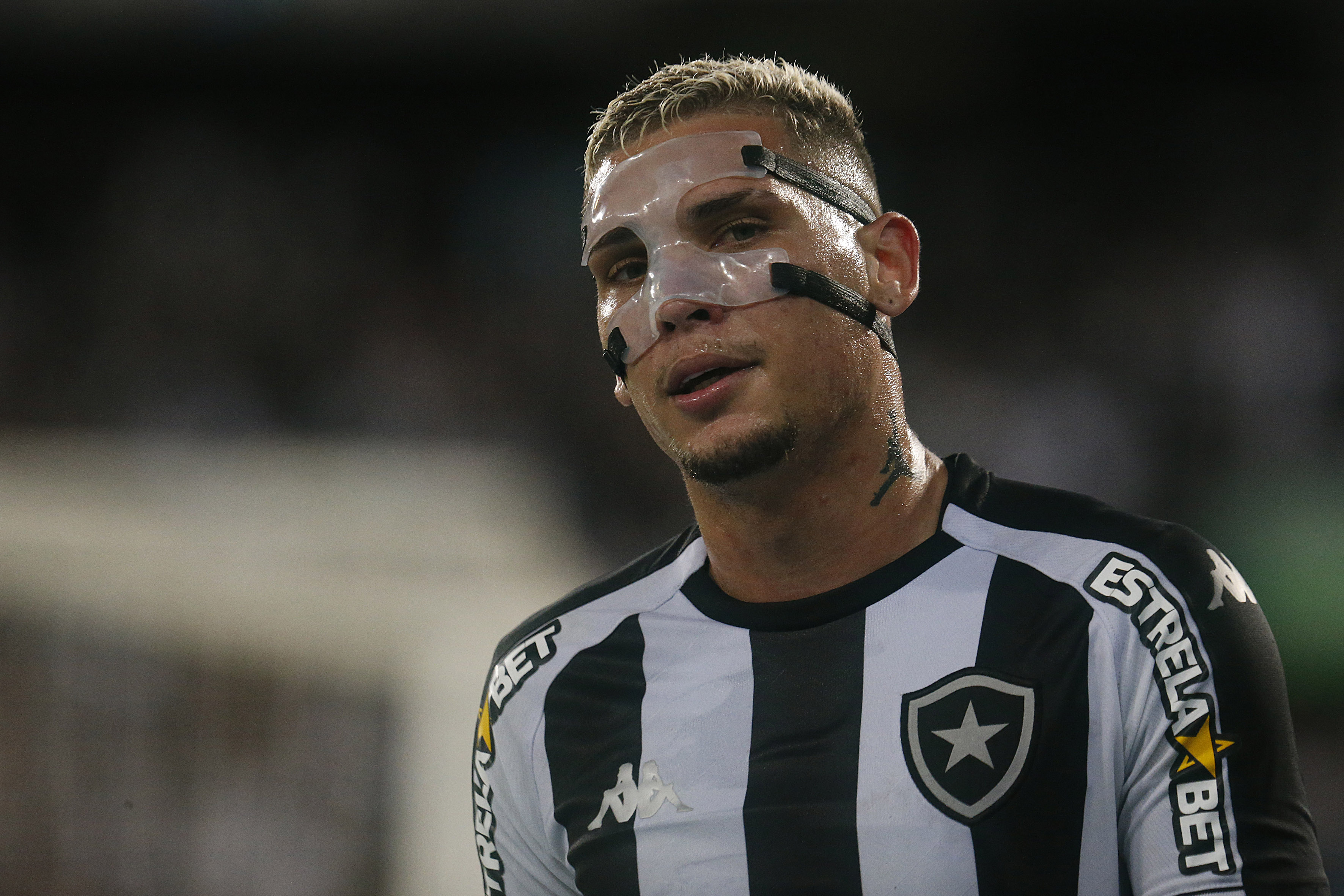 Brusque não resiste ao Botafogo e perde no Rio de Janeiro