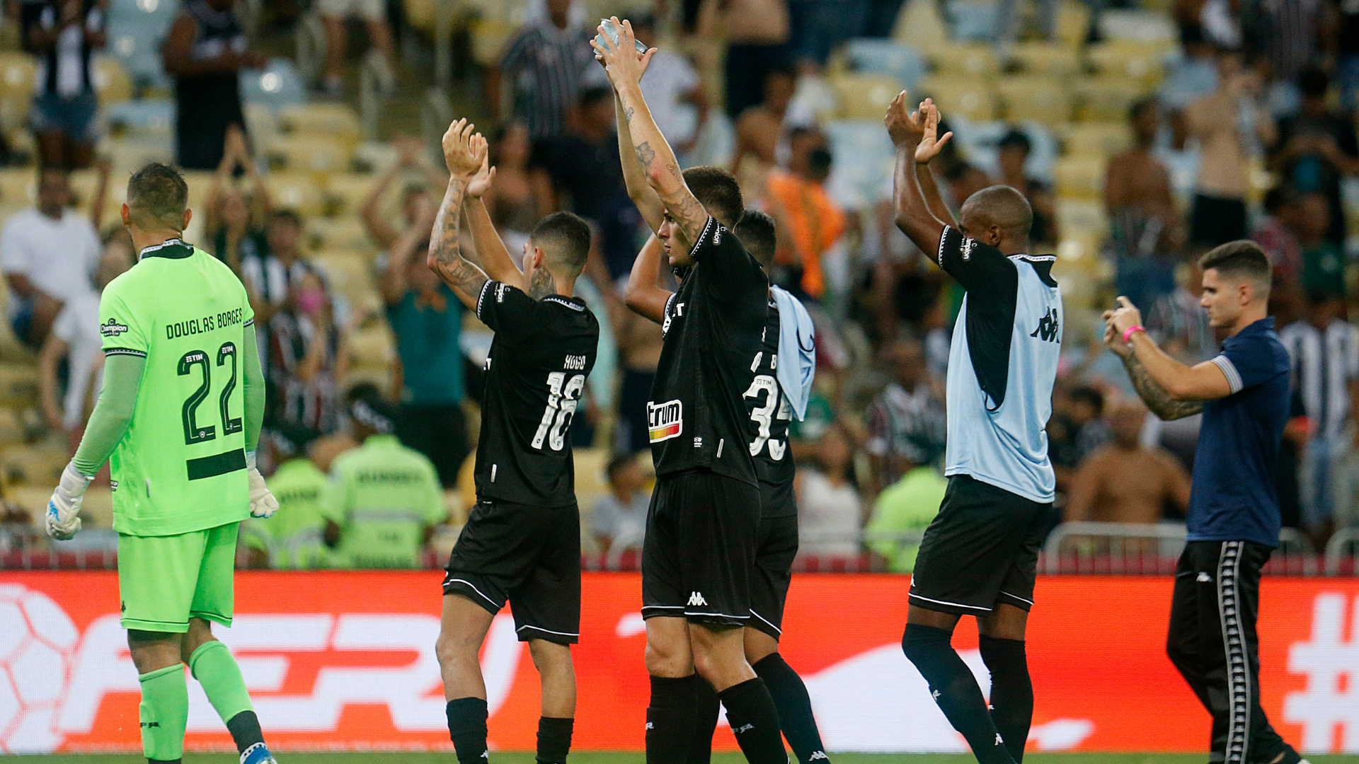 Botafogo é eliminado pelo Fluminense