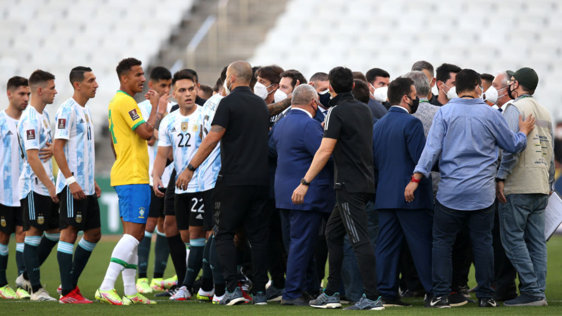 Jogadores e dirigentes da CBF e Fifa na partida entre Brasil x Argentina