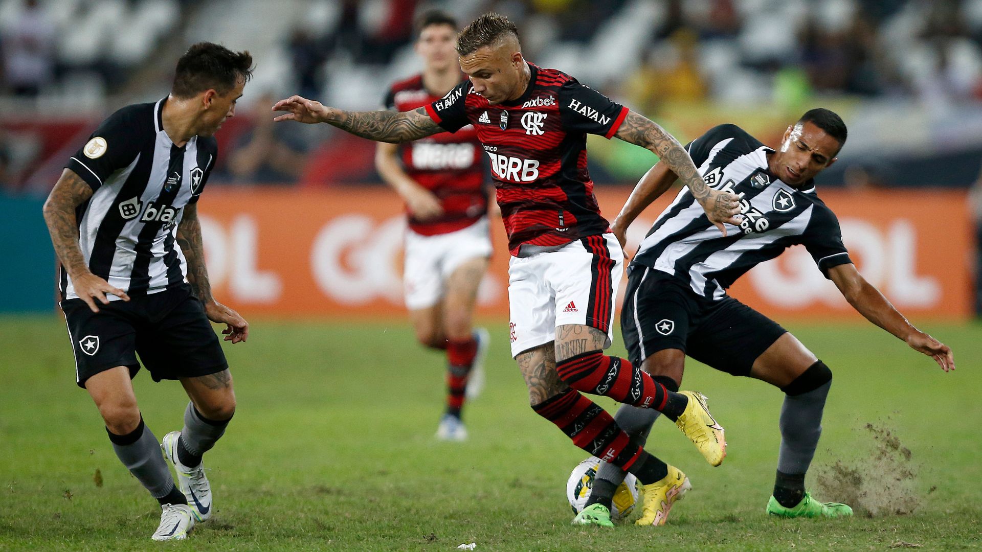 Botafogo e Flamengo, pelo Brasileirão (Crédito: GettyImages)