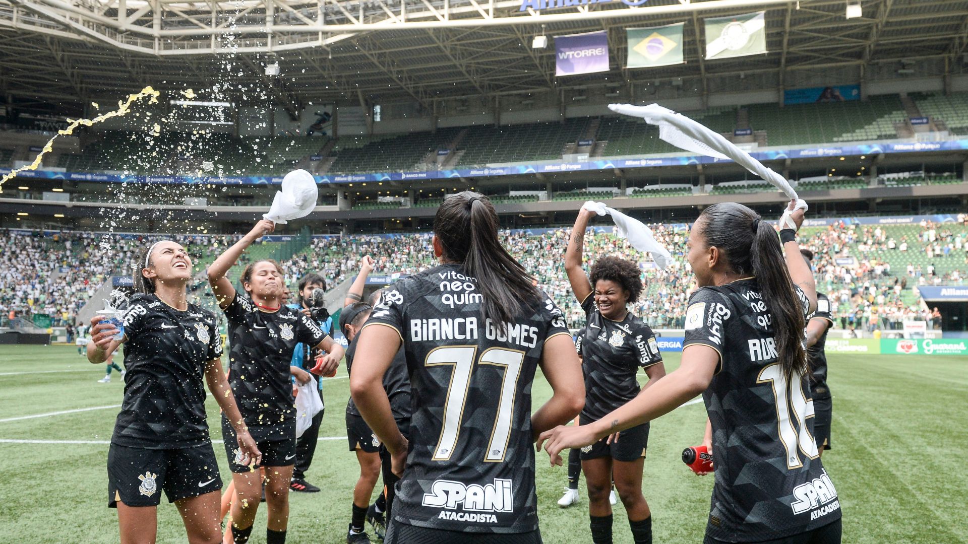 Corinthians tenta seu terceiro título consecutivo