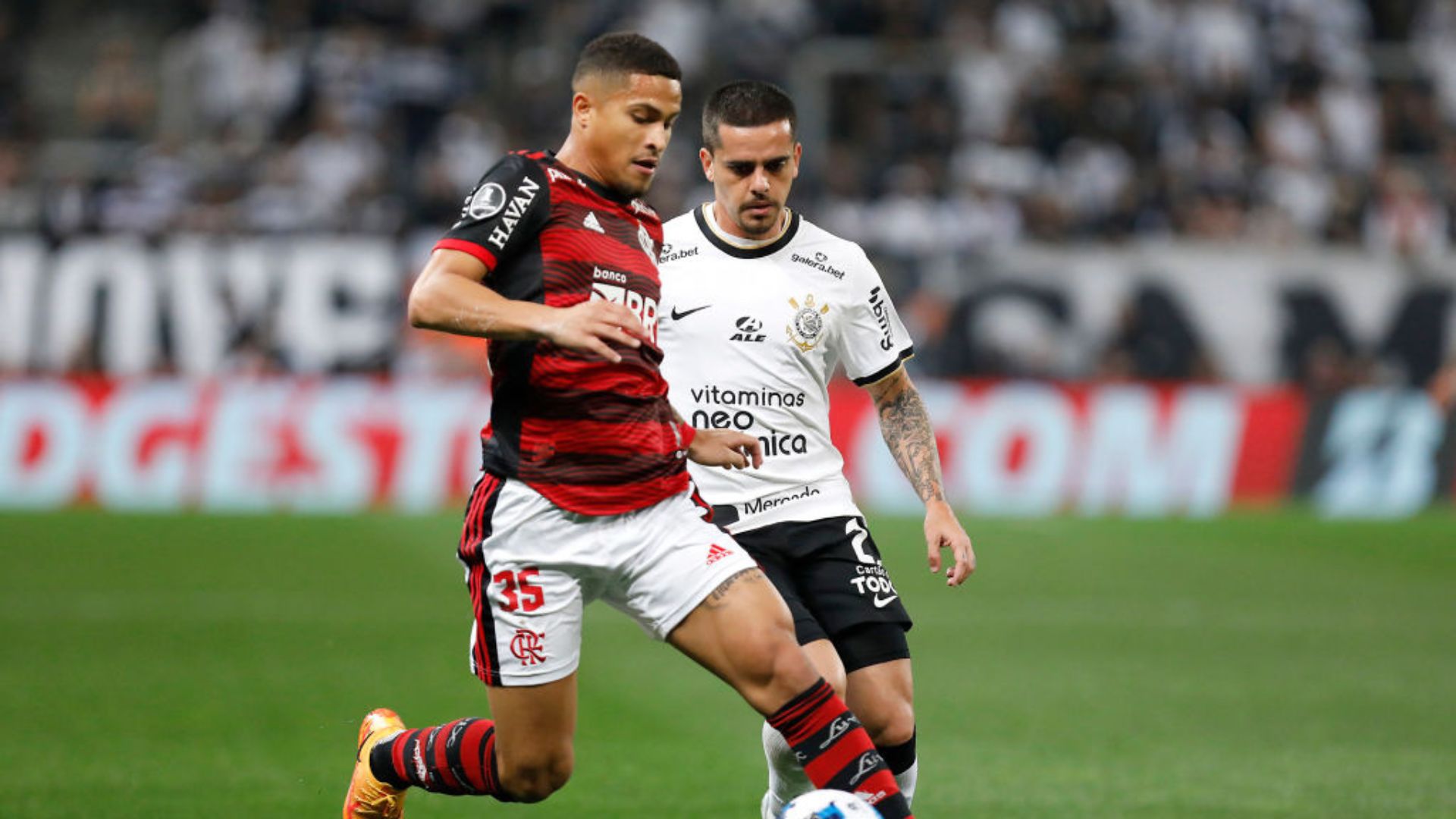 Corinthians x Flamengo em campo pela Libertadores