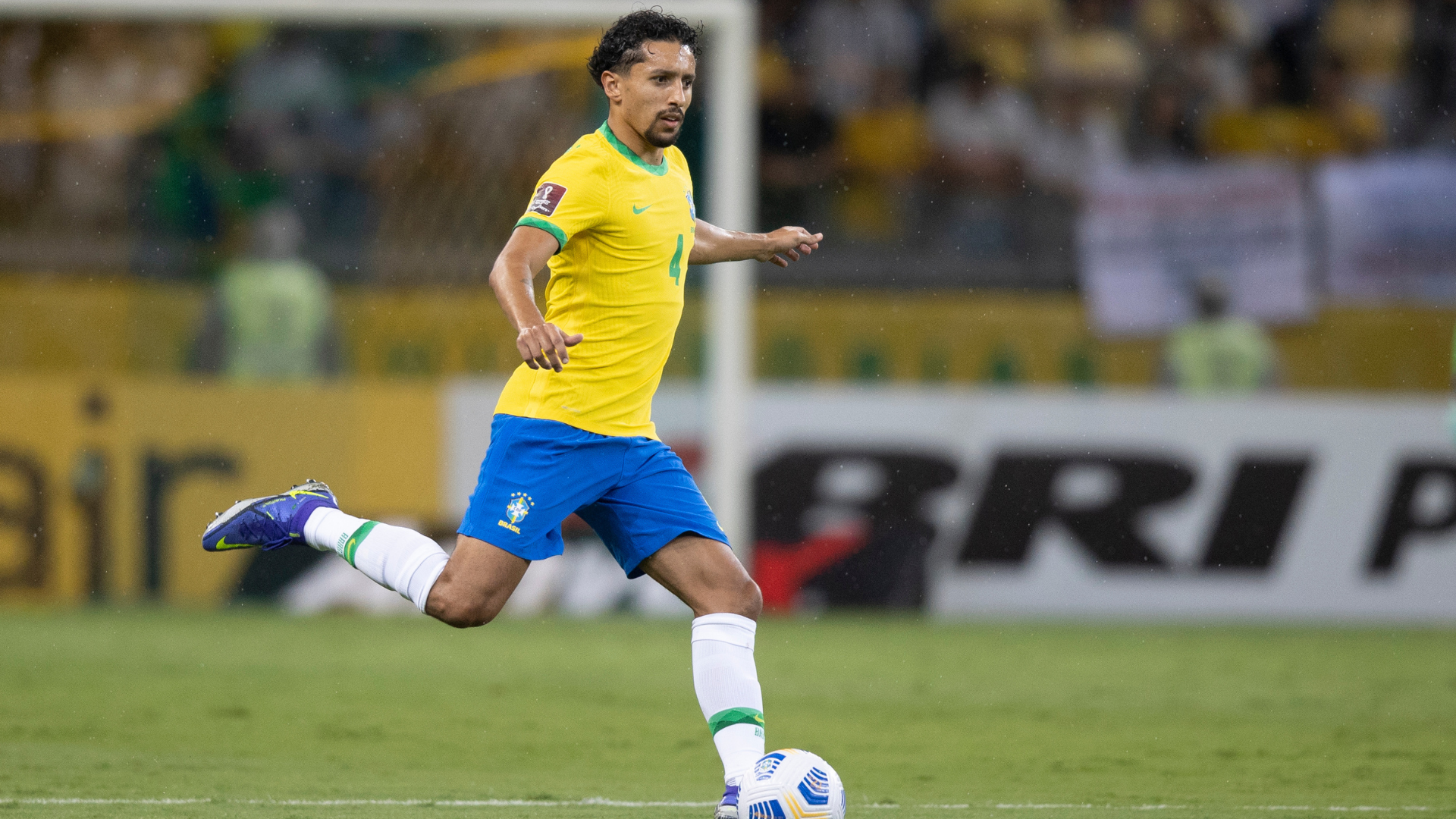 Marquinhos em ação pela Seleção Brasileira