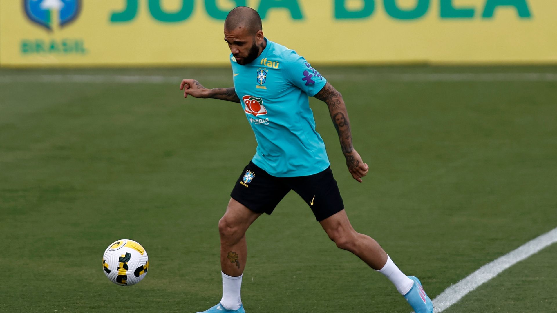 Daniel Alves integrará a Seleção Brasileira no Catar