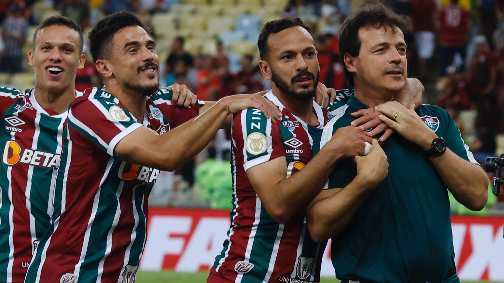 Diniz comemora vitória do Fluminense 