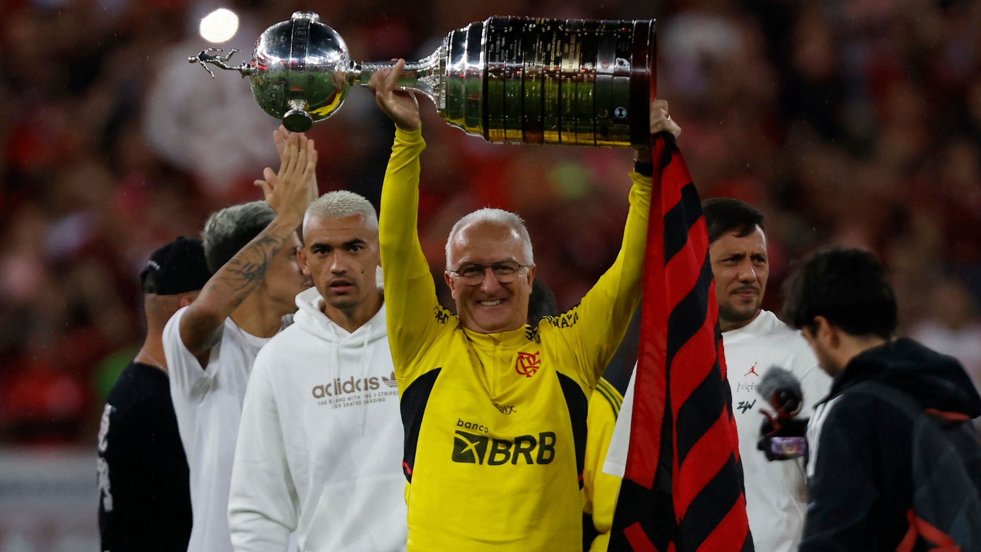 Dorival Júnior foi campeão de Libertadores e Copa do Brasil em 2022