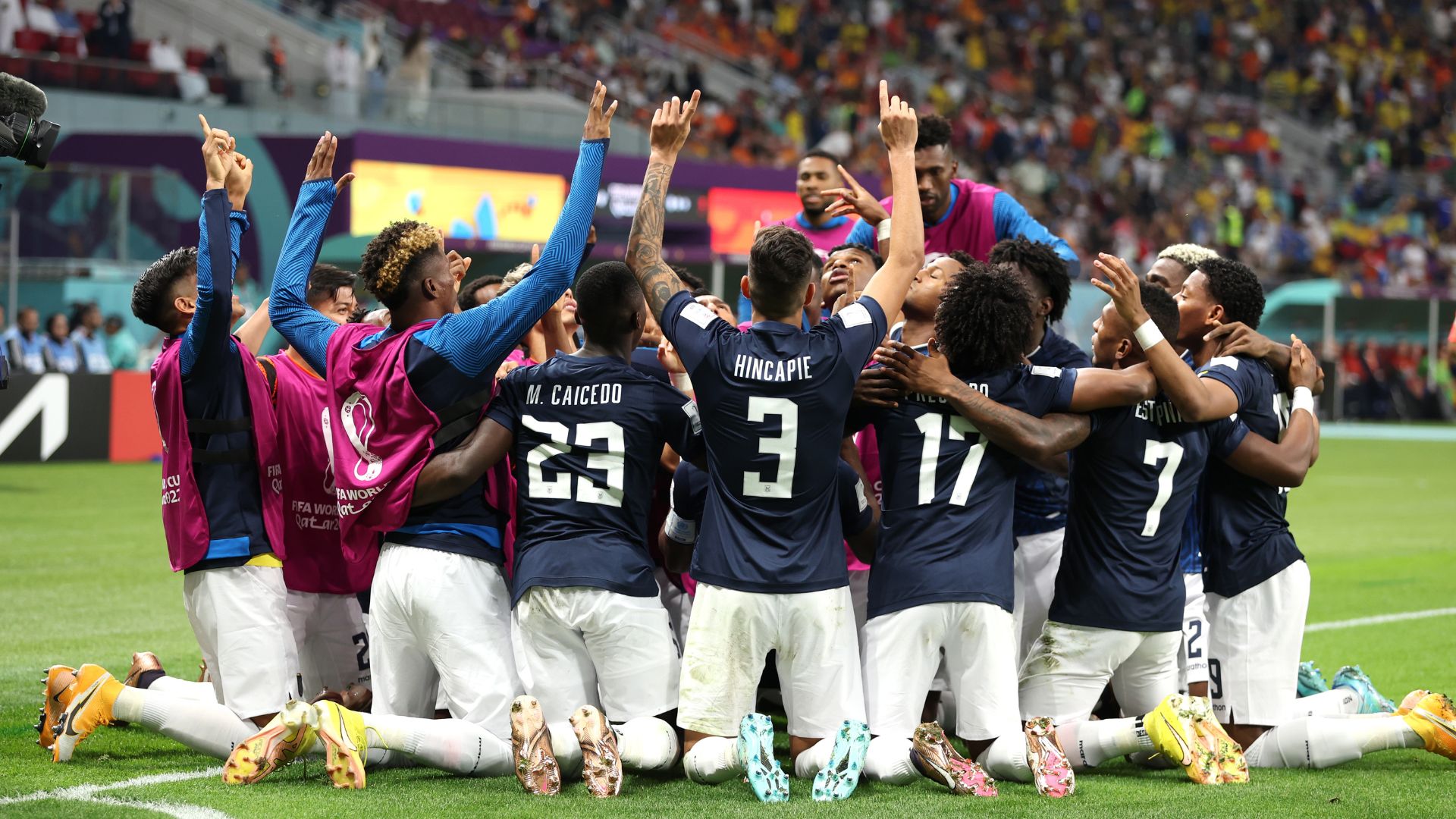 Seleção de Equador comemorando o gol de Enner Valencia (Crédito: Getty Images)
