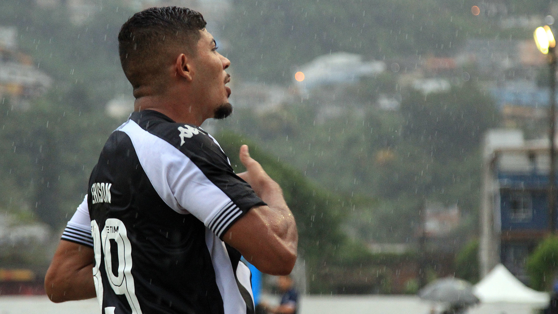 Botafogo não gostou nada da arbitragem