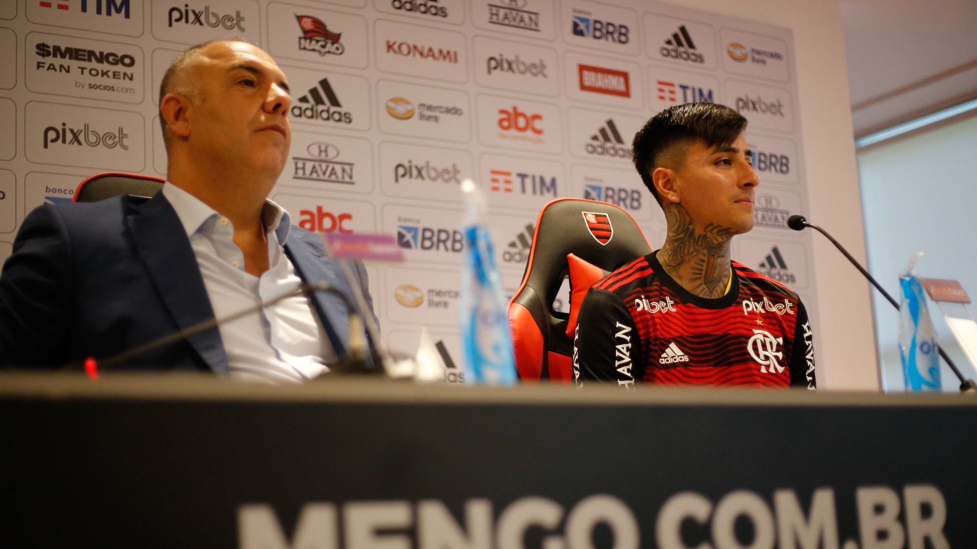 Pulgar e Braz na coletiva do Flamengo