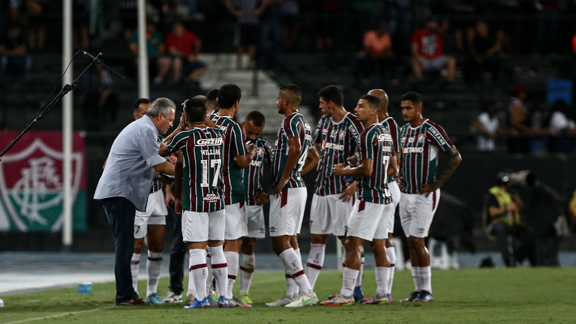 Jogadores do Fluminense reunidos
