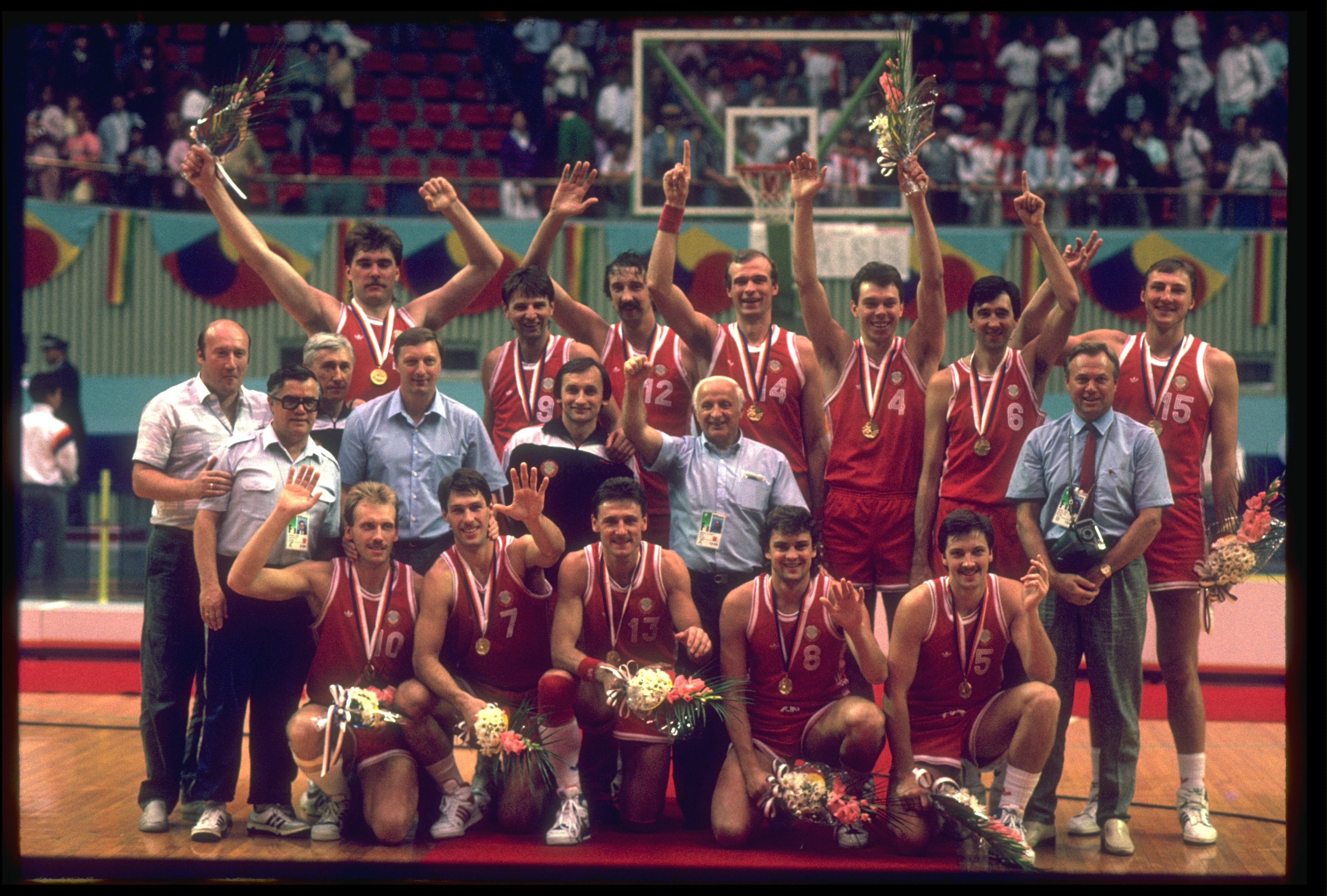 Олимпийские чемпионы 1972. 1972 Олимпийские игры баскетбол США СССР. Сборная СССР по баскетболу 1972. Мюнхен 1972 баскетбол. Олимпийская сборная СССР по баскетболу 1972.