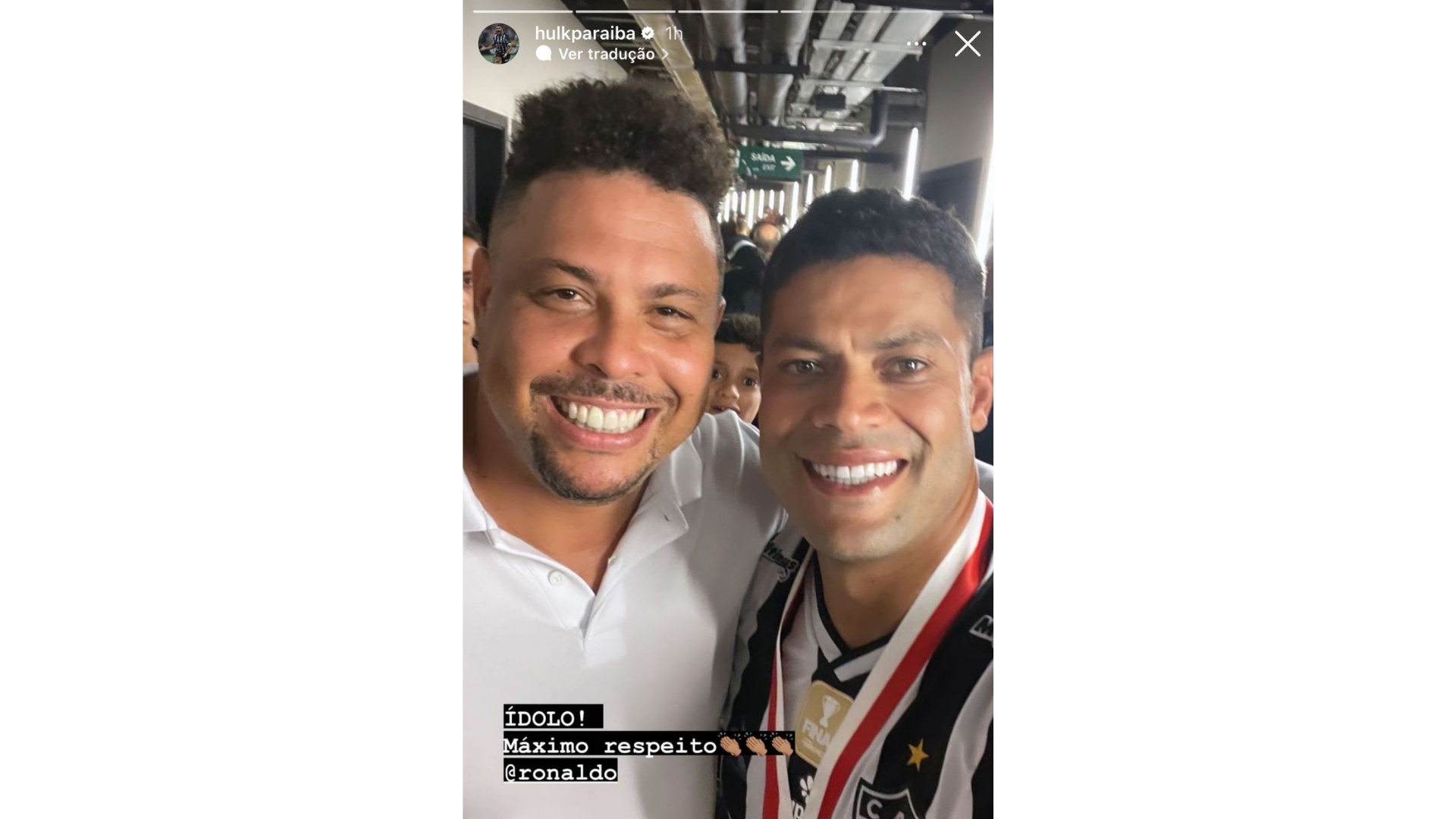 Hulk publica foto ao lado de Ronaldo Fenômeno