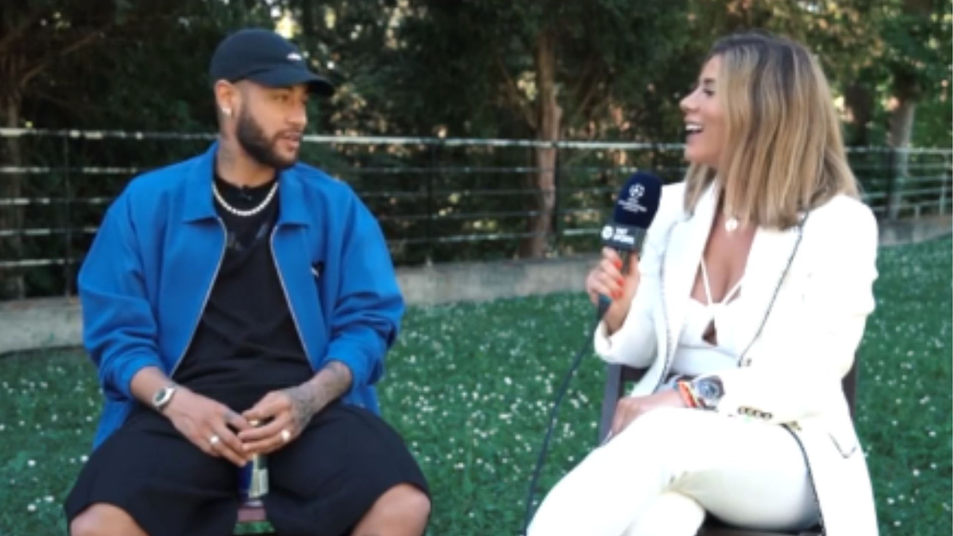 Isabela Pagliari em sua entrevista com Neymar 