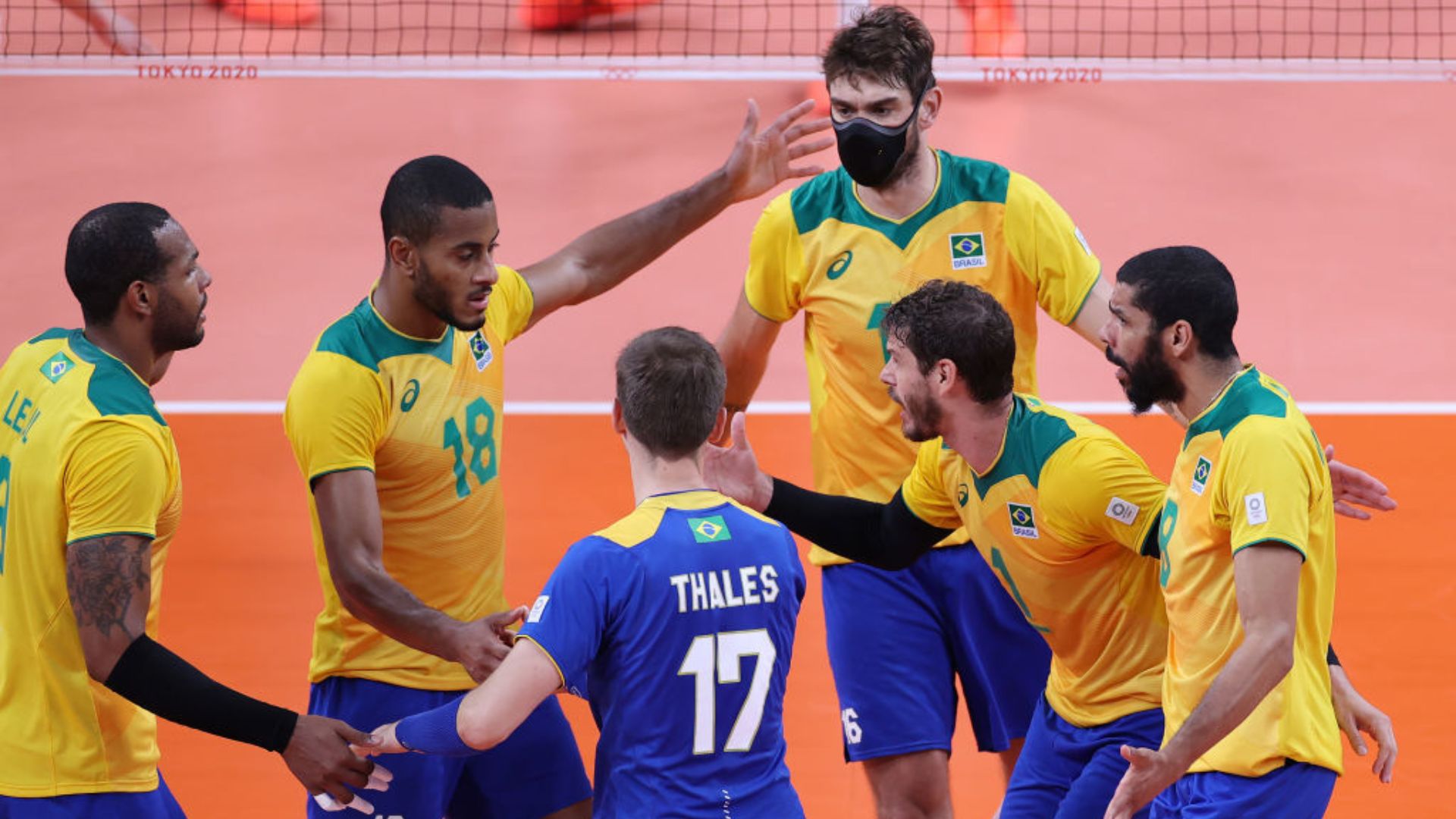 Liga das Nações tem o vôlei masculino brasileiro vencendo