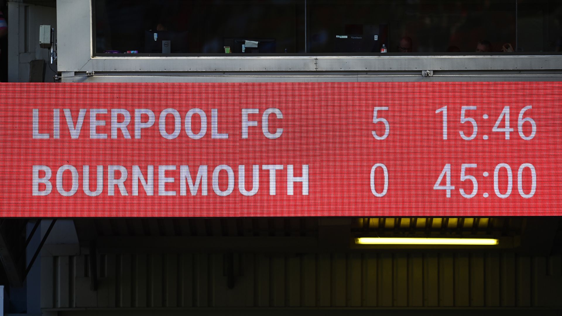 Liverpool faz 5 a 0 ainda no primeiro tempo em Anfield
