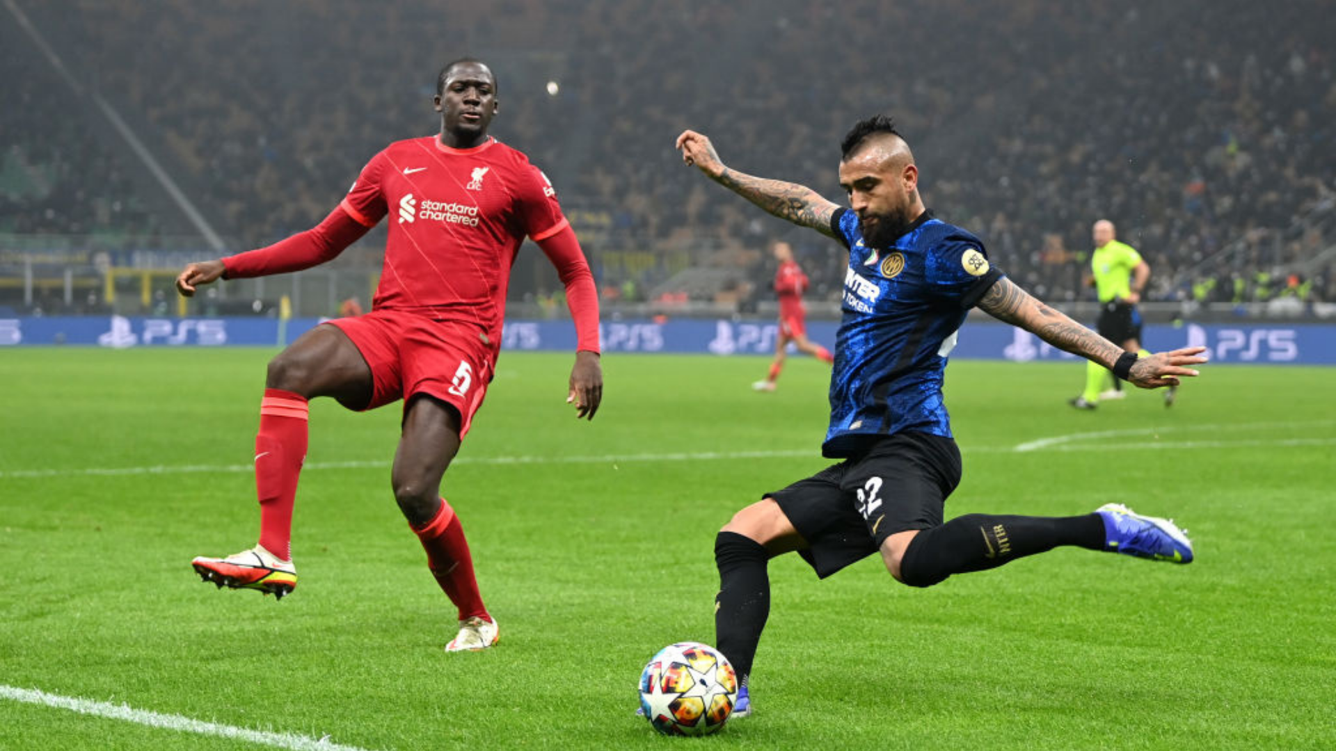 Liverpool x Inter de Milão entram em campo pela Champions League