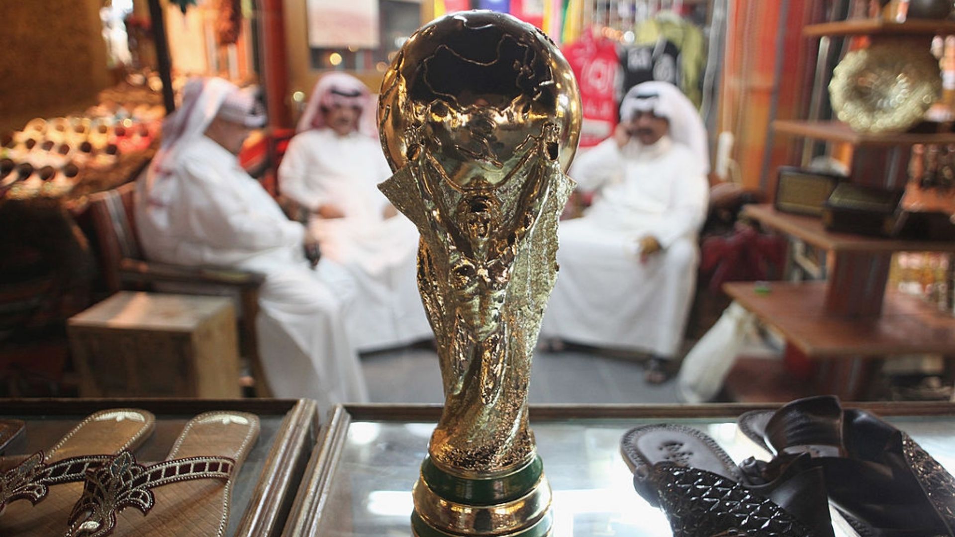 Luva de Pedreiro projeta título da Copa do Mundo