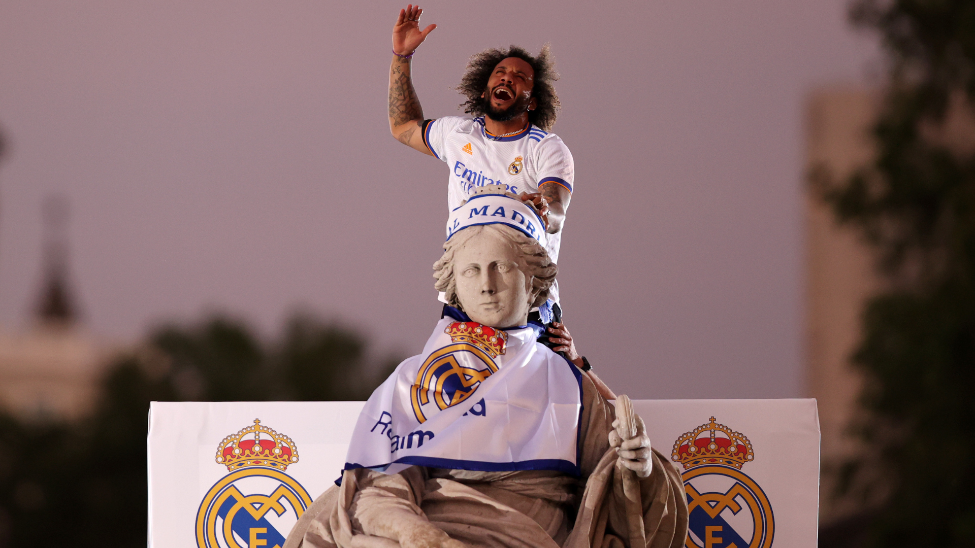 Marcelo comemora título espanhol pelo Real Madrid