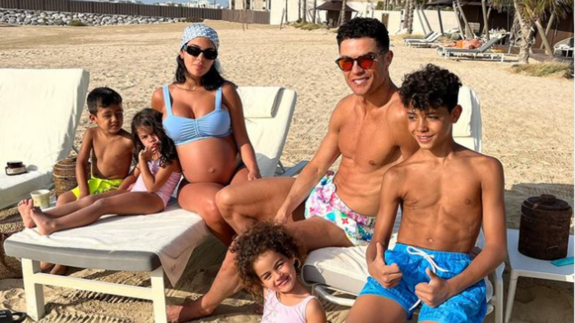 Georgina Rodríguez e Cristiano Ronaldo em família