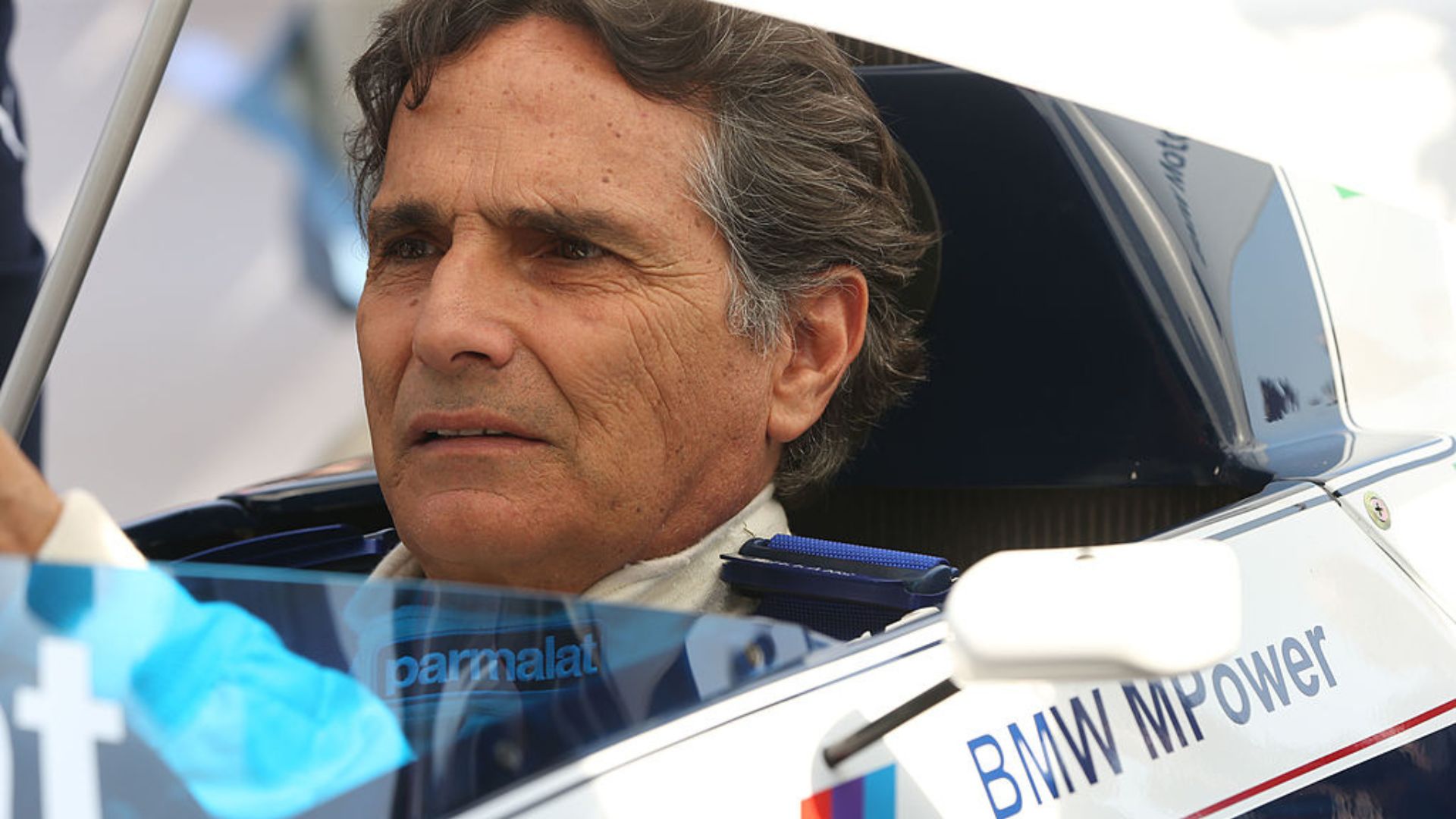 Nelson Piquet dentro do carro de Fórmula 1