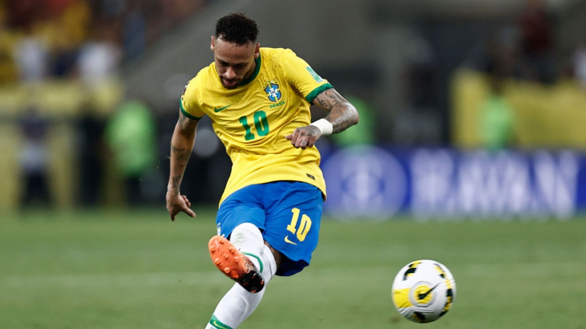 Neto detona presença de Neymar em boate
