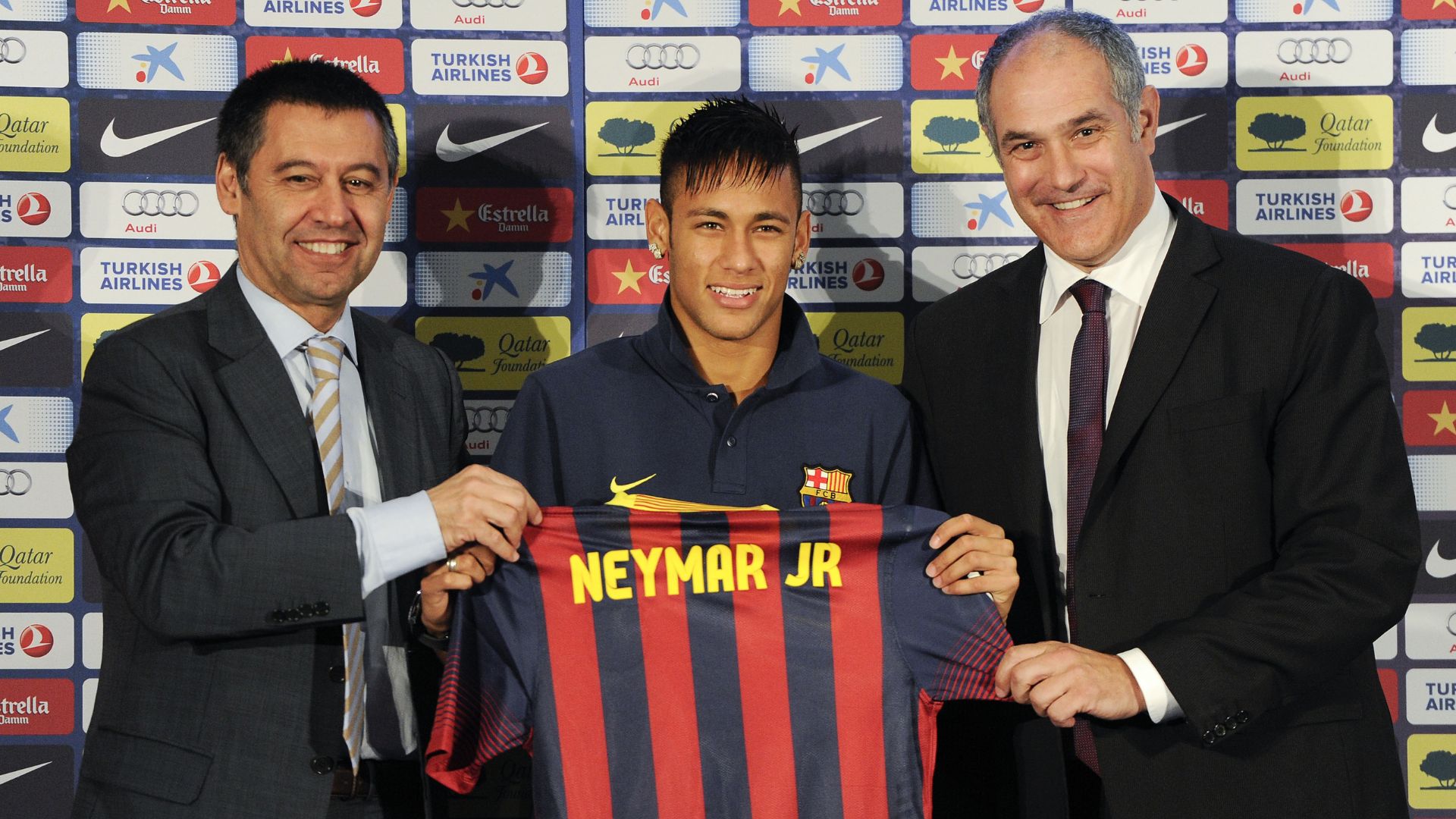 Neymar entra em processo por conta de sua transferência para o Barcelona (Crédito: Getty Images)