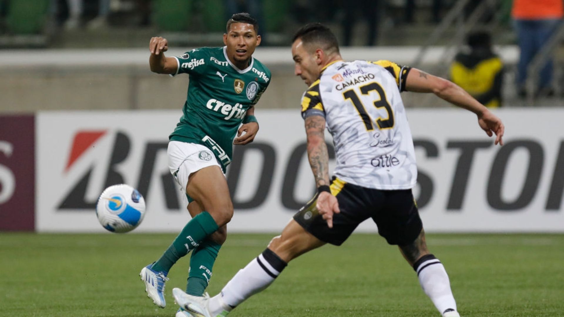 Palmeiras e Deportivo Táchira em campo pela Libertadores