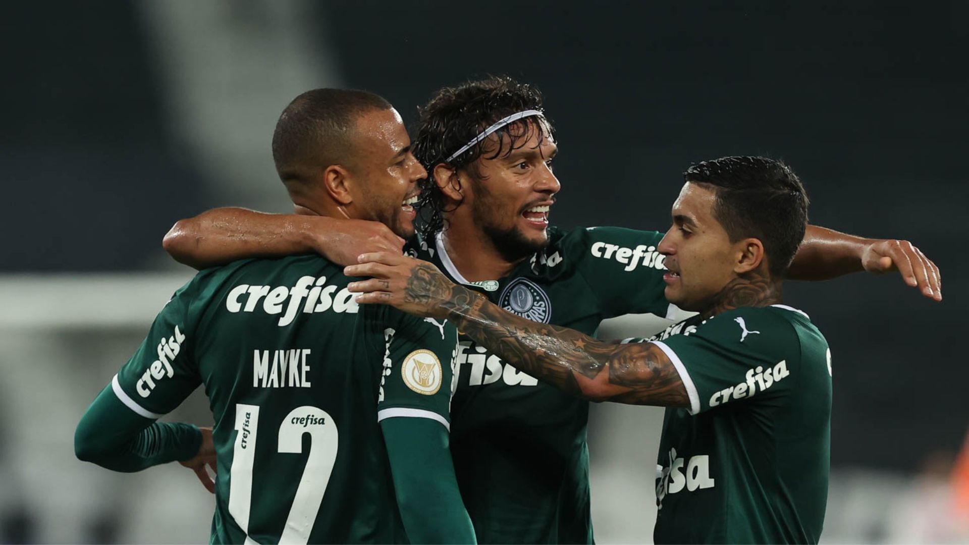Virada histórica: Palmeiras vence o líder Botafogo após estar perdendo por  3 a 0