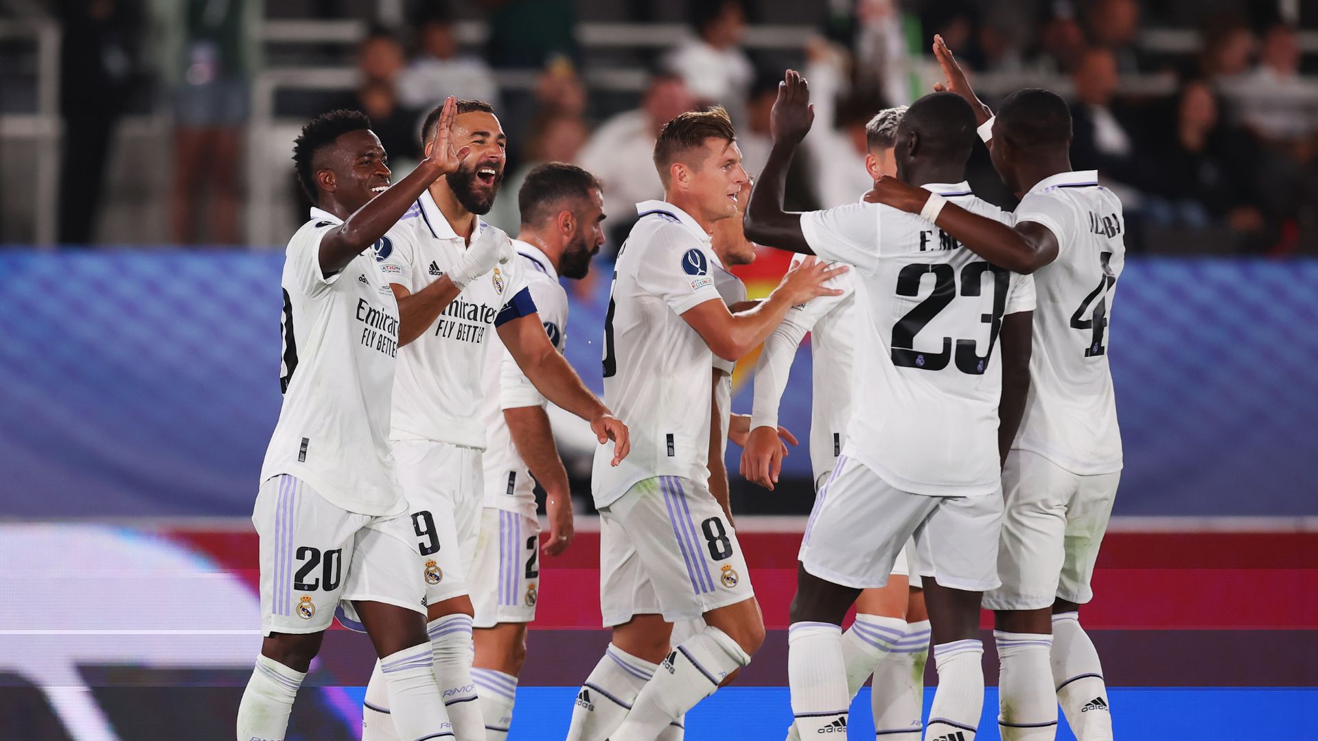 Real Madrid comemora gol na Supercopa da Uefa
