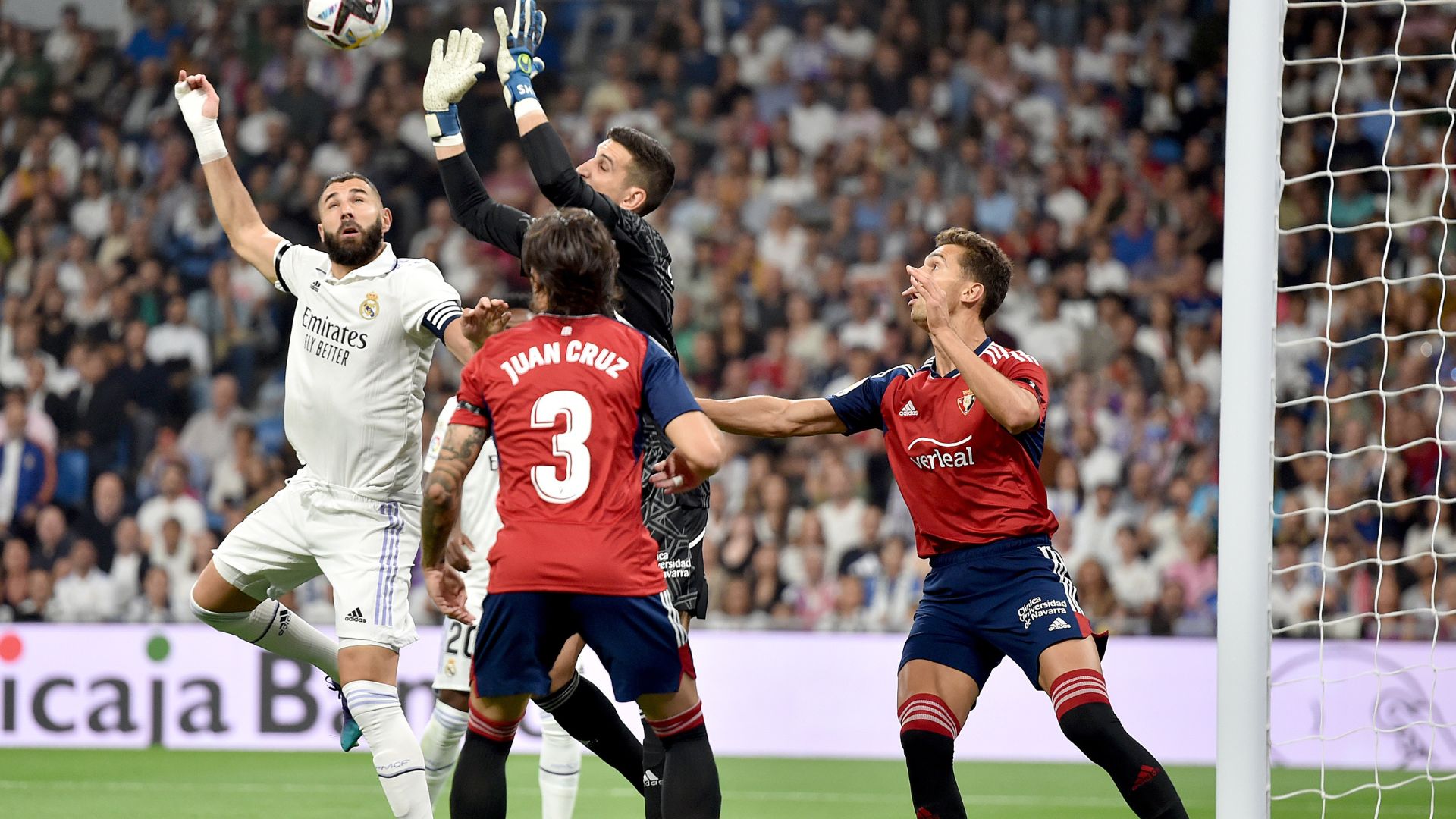 Real Madrid e Osasuna se enfrentaram pelo Campeonato Espanhol