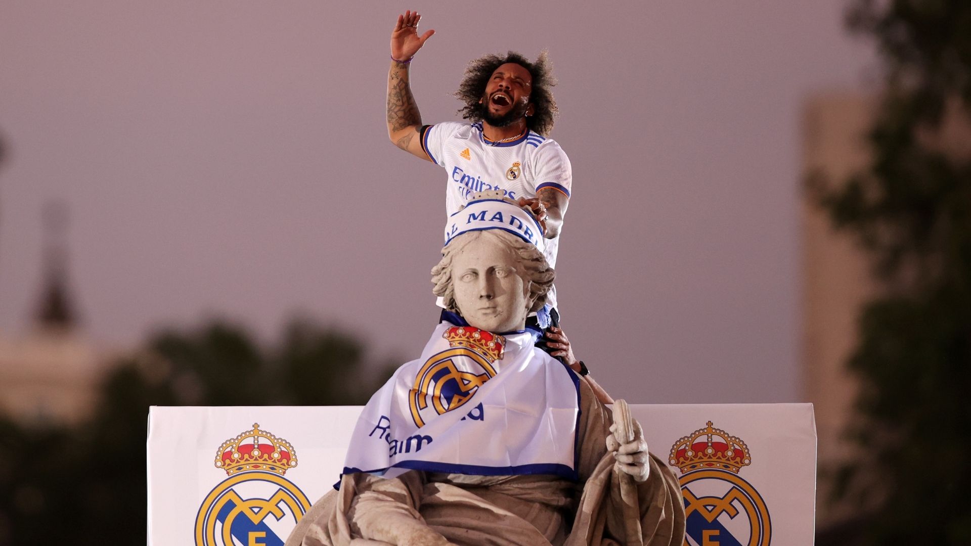 Marcelo, do Real Madrid, comemorando o título da La Liga