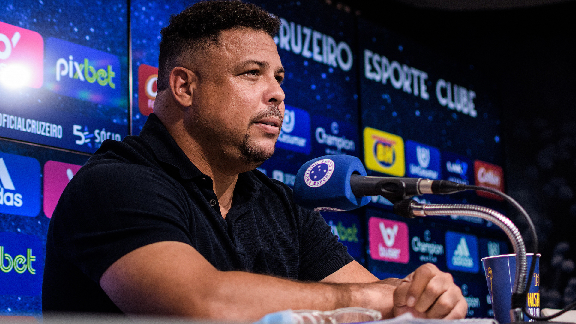 Ronaldo busca quitar as dívidas do Cruzeiro