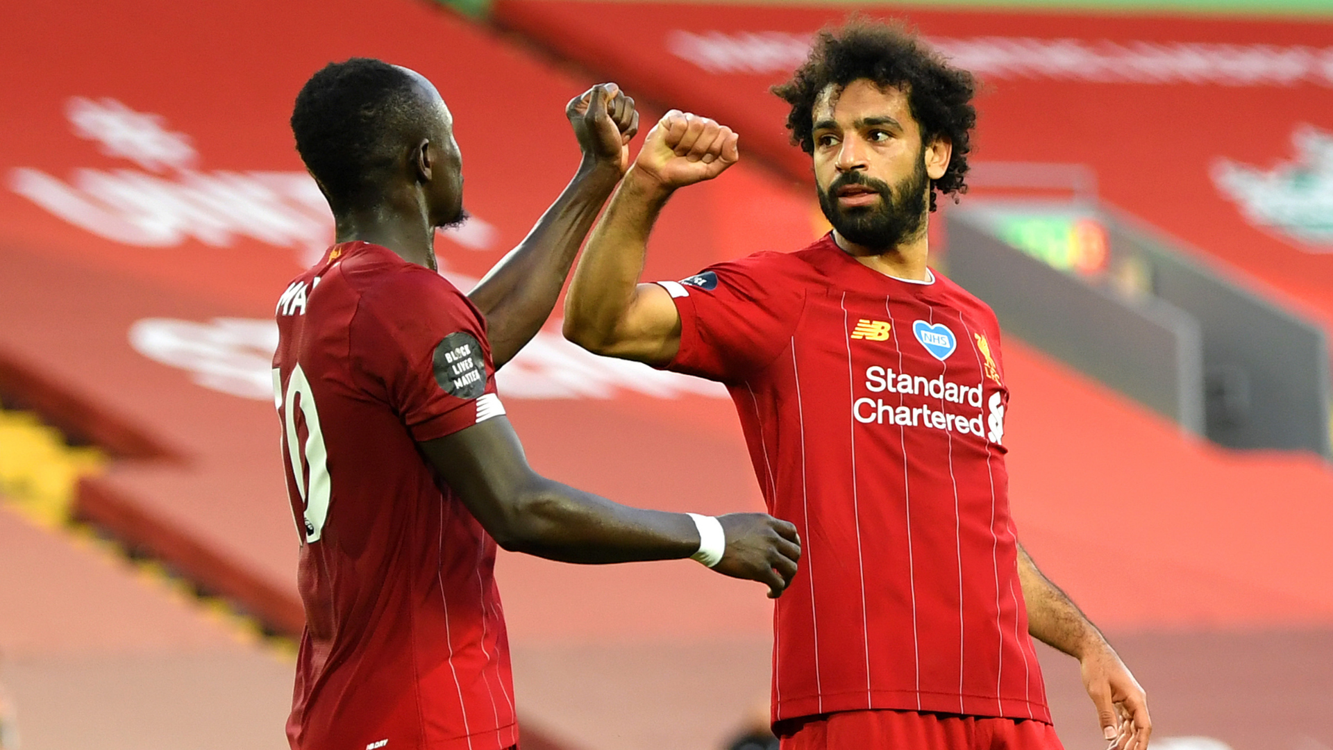 Salah e Mané defendendo as cores do Liverpool